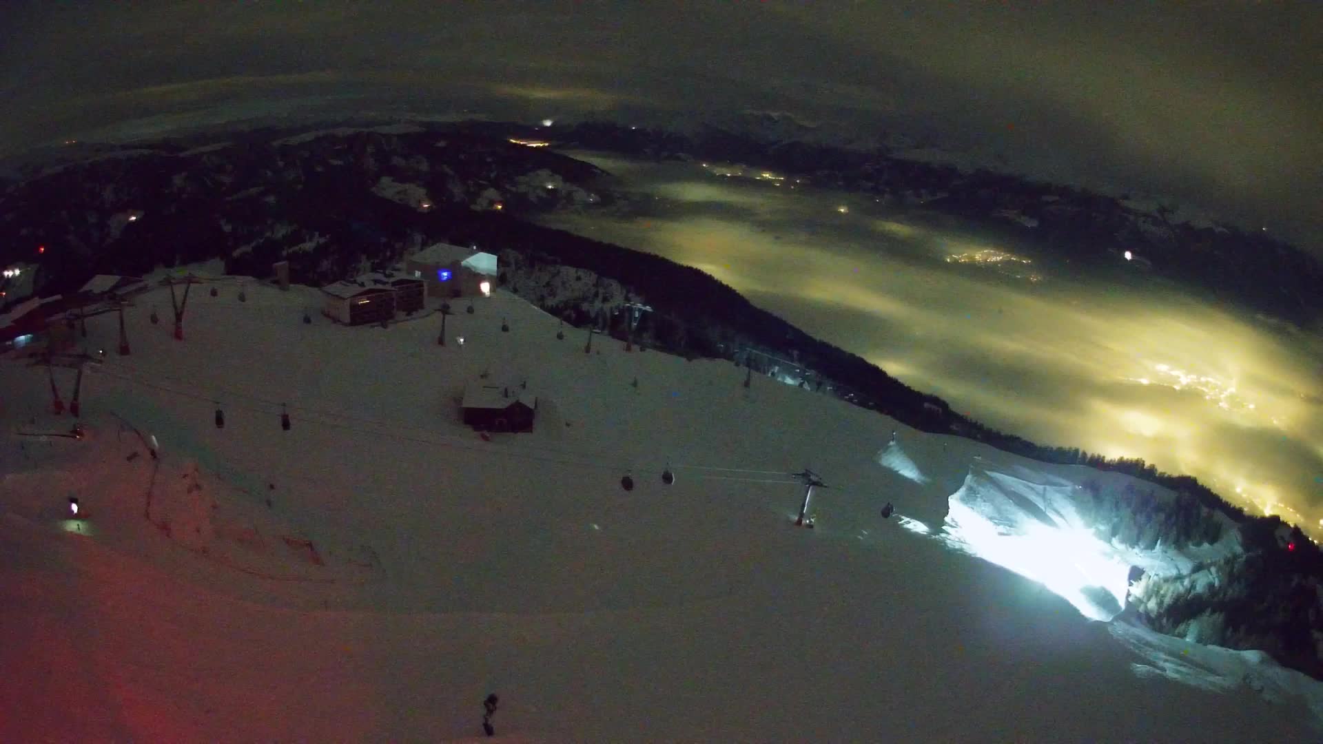 Stazione sciistica di Plan de Corones | vista su Brunico