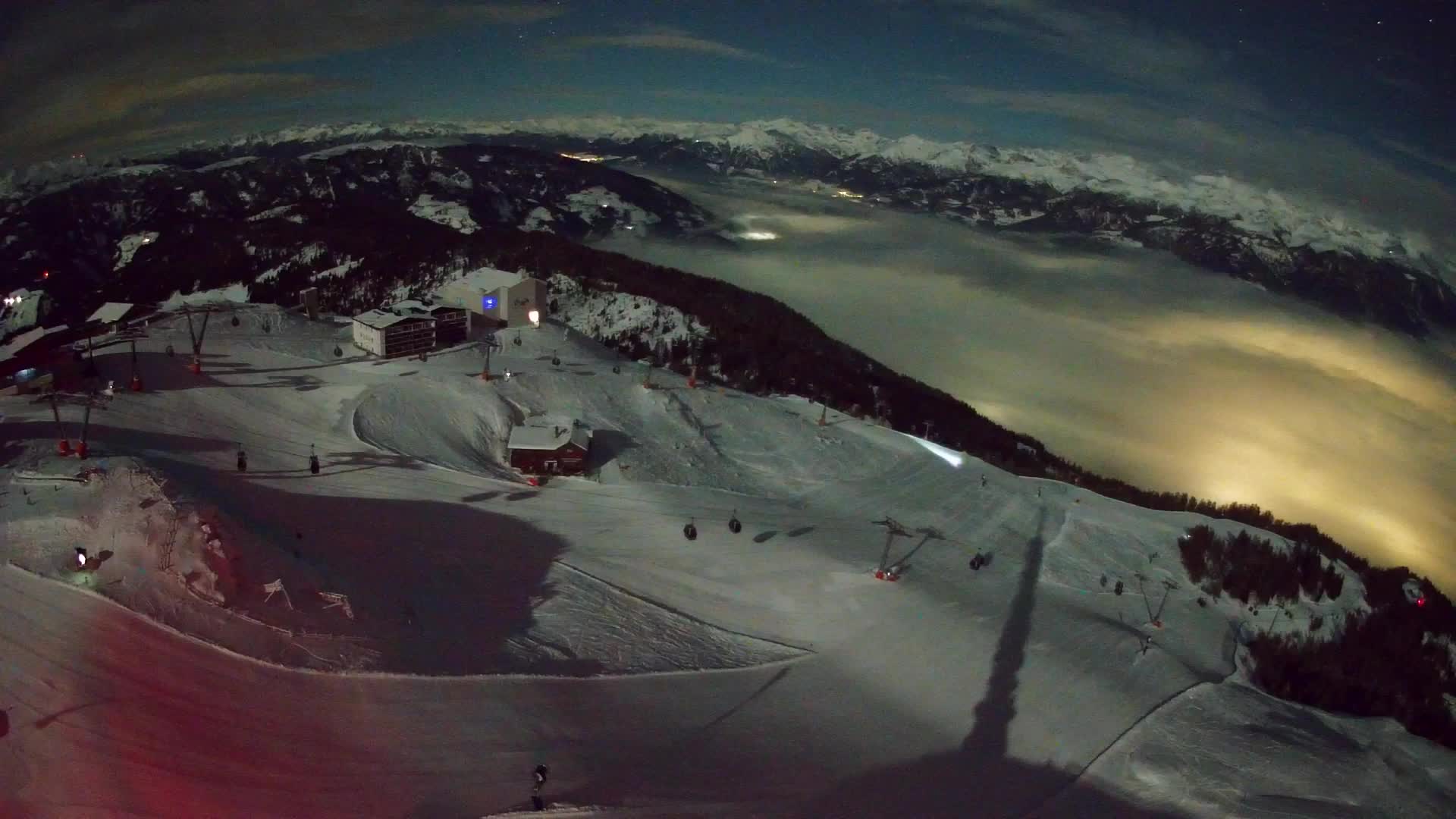 Stazione sciistica di Plan de Corones | vista su Brunico