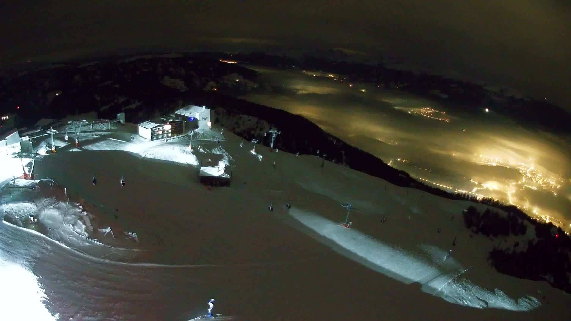 Cima estación de esquí Kronplatz | vista hacia Brunico