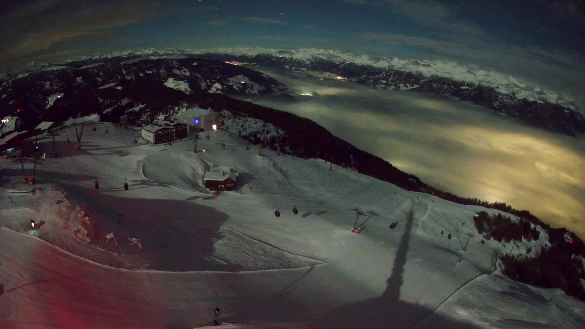 Skigebiet Kronplatz Gipfel | Blick auf Bruneck