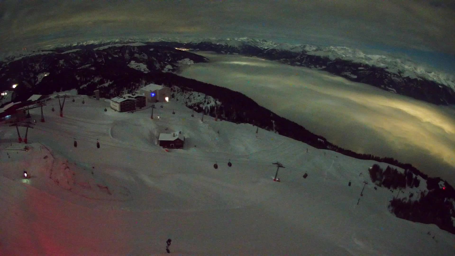 Skigebiet Kronplatz Gipfel | Blick auf Bruneck