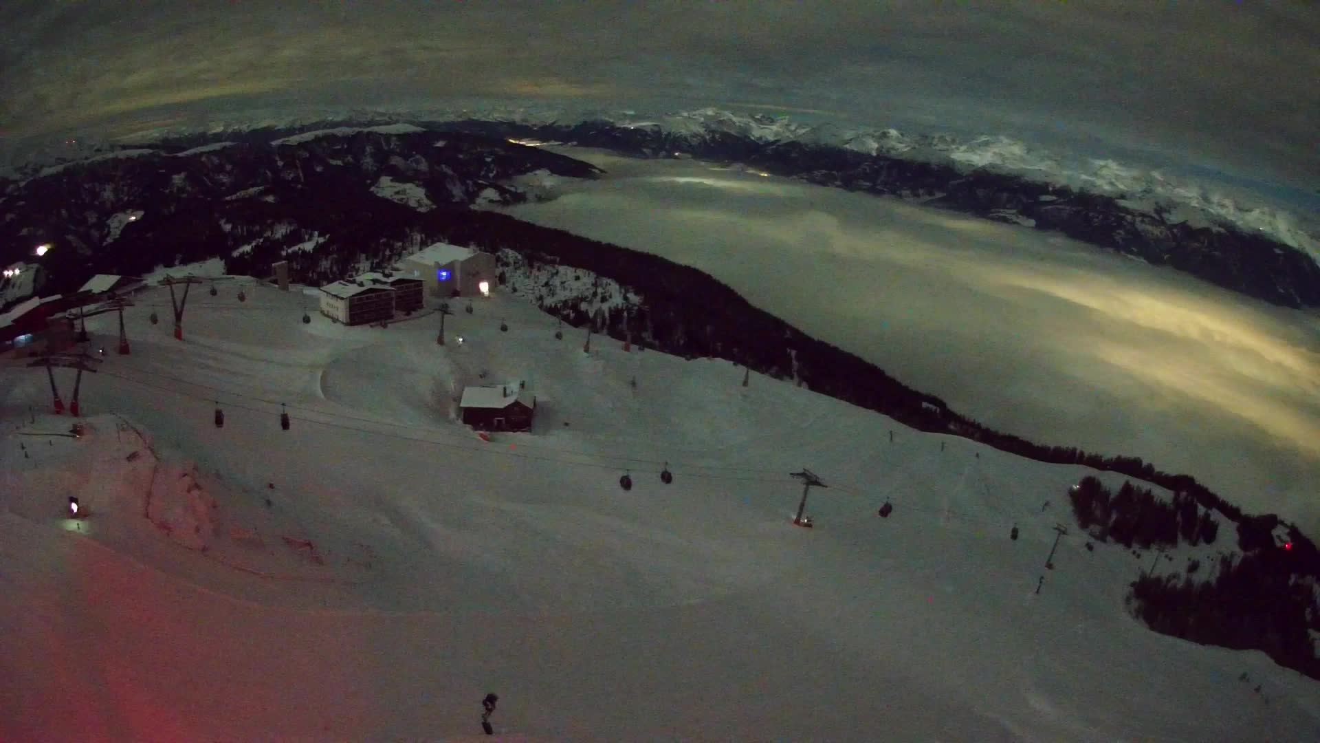 Skigebiet Kronplatz Gipfel | Blick auf Bruneck