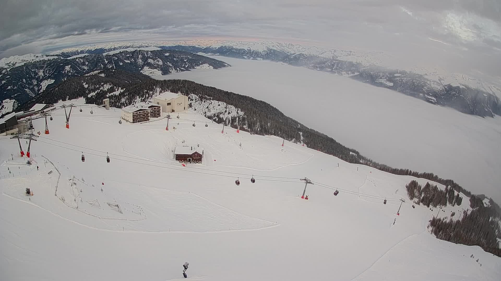 Skigebiet Kronplatz Gipfel | Blick auf Bruneck