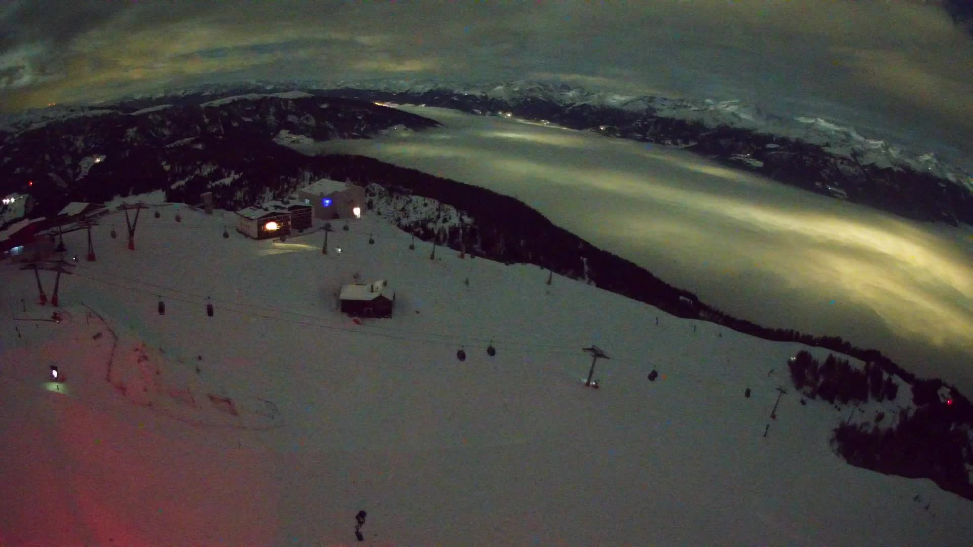 Skigebiet Kronplatz Gipfel | Blick auf Bruneck