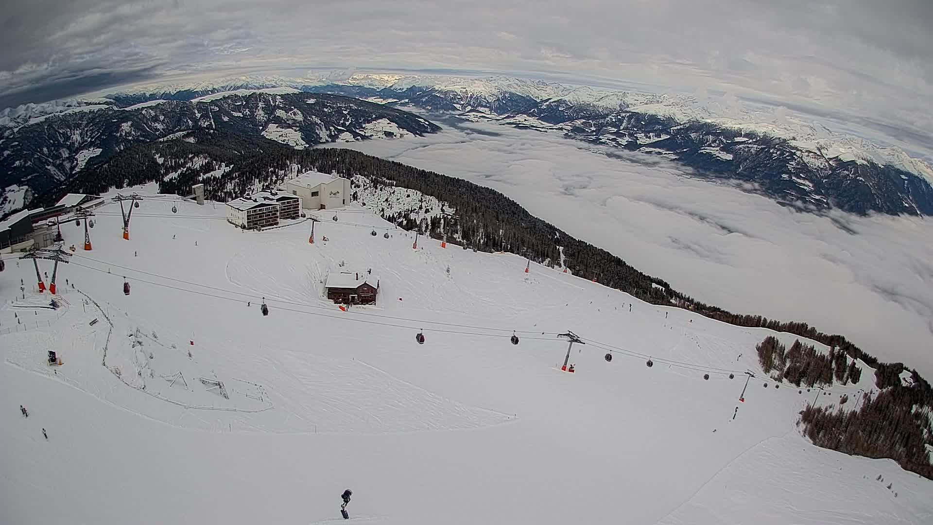 Station de ski Kronplatz sommet | vue sur Brunico