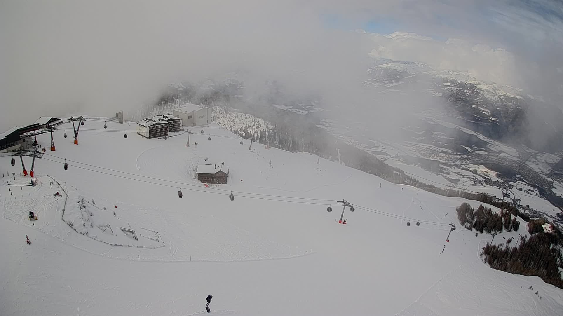 Stazione sciistica di Plan de Corones | vista su Brunico