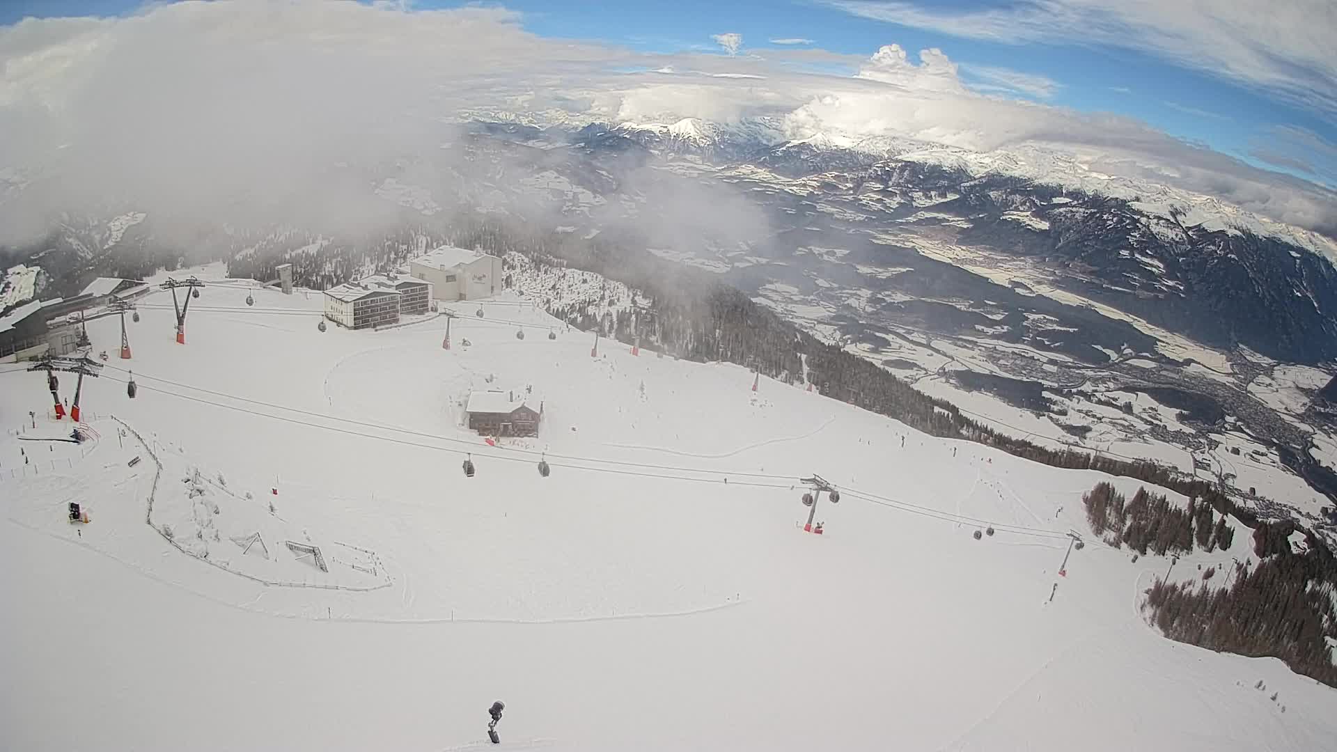 Skigebiet Kronplatz Gipfel | Blick auf Bruneck