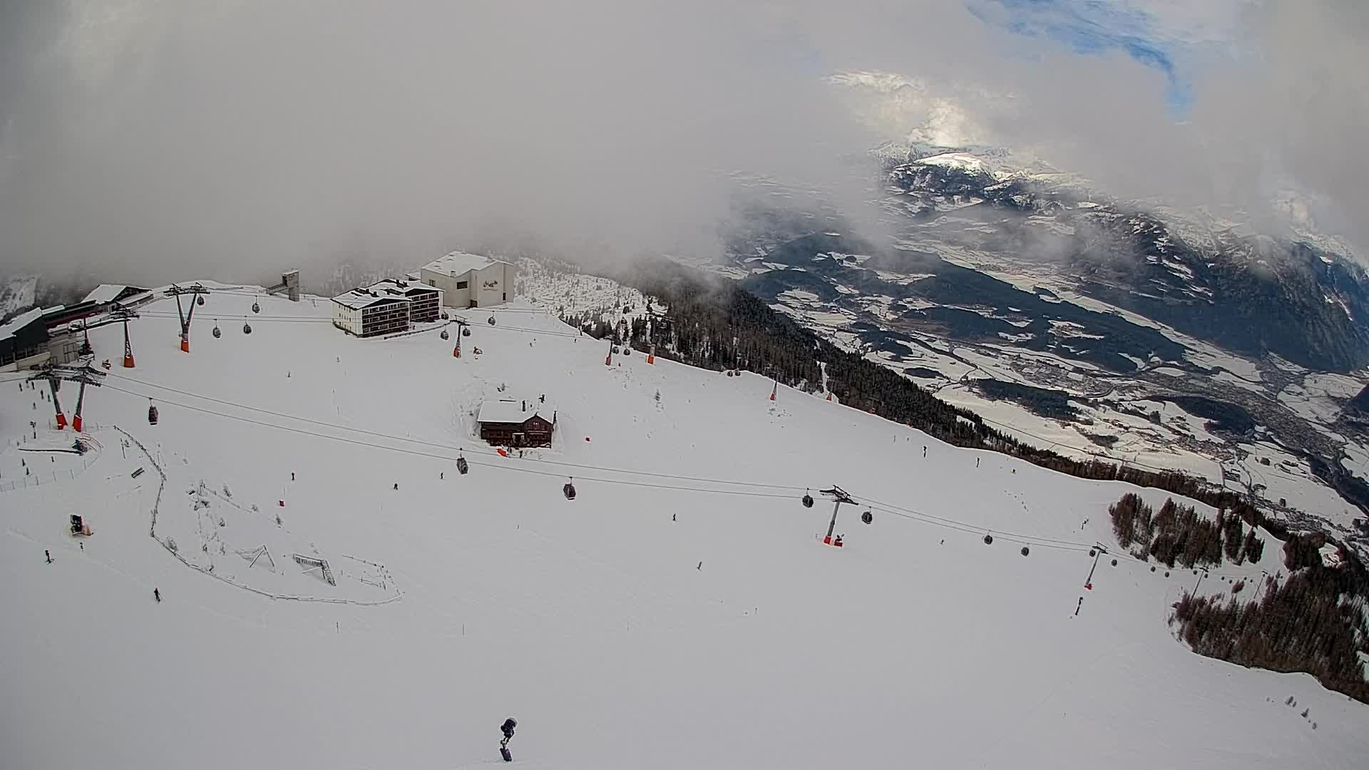 Station de ski Kronplatz sommet | vue sur Brunico