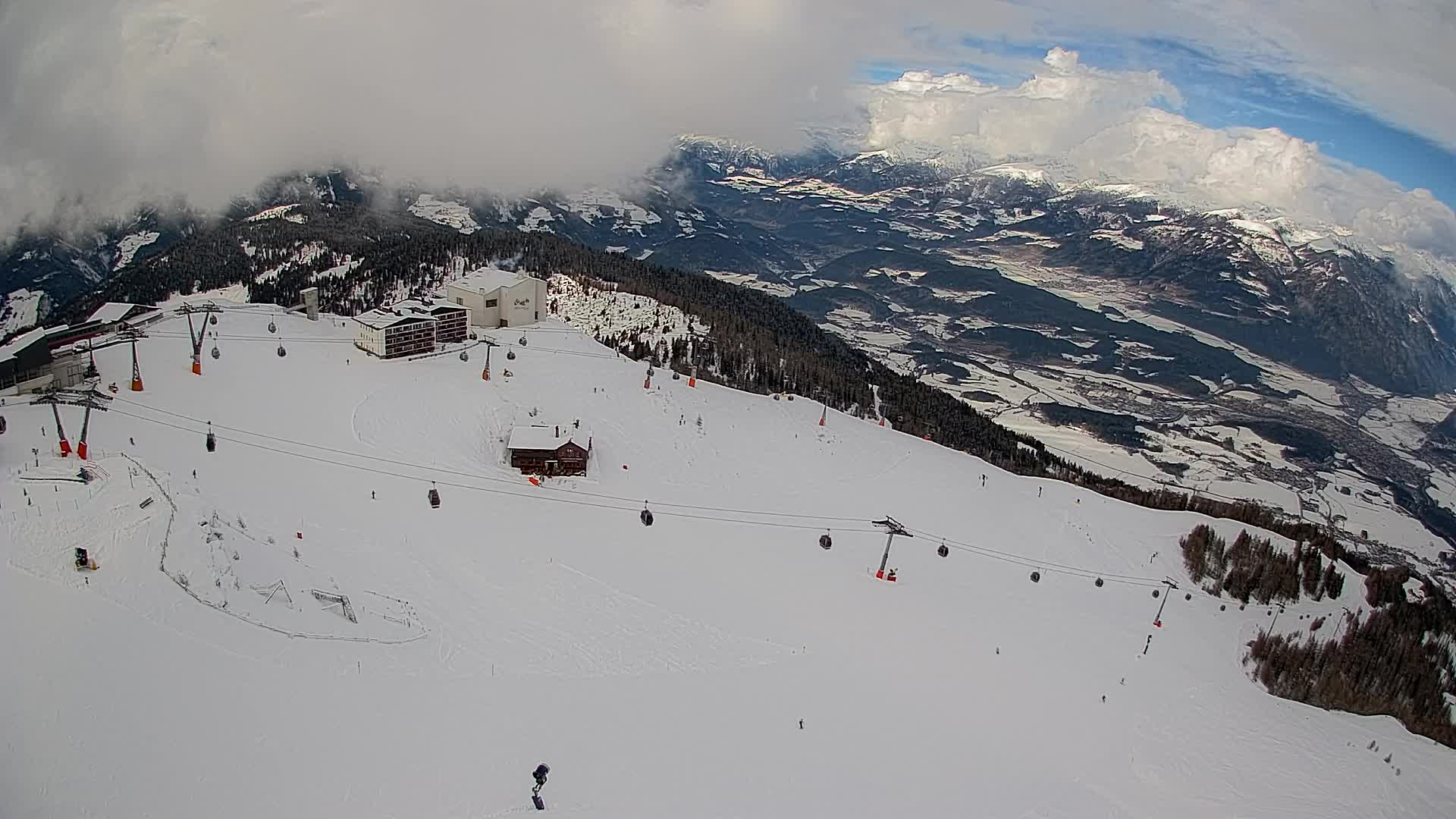 Smučišče Kronplatz – vrh | pogled na Bruneck