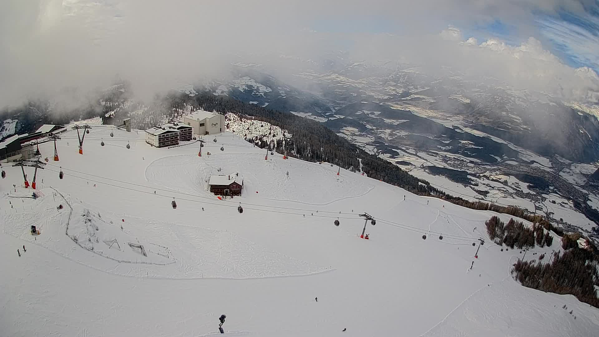 Station de ski Kronplatz sommet | vue sur Brunico