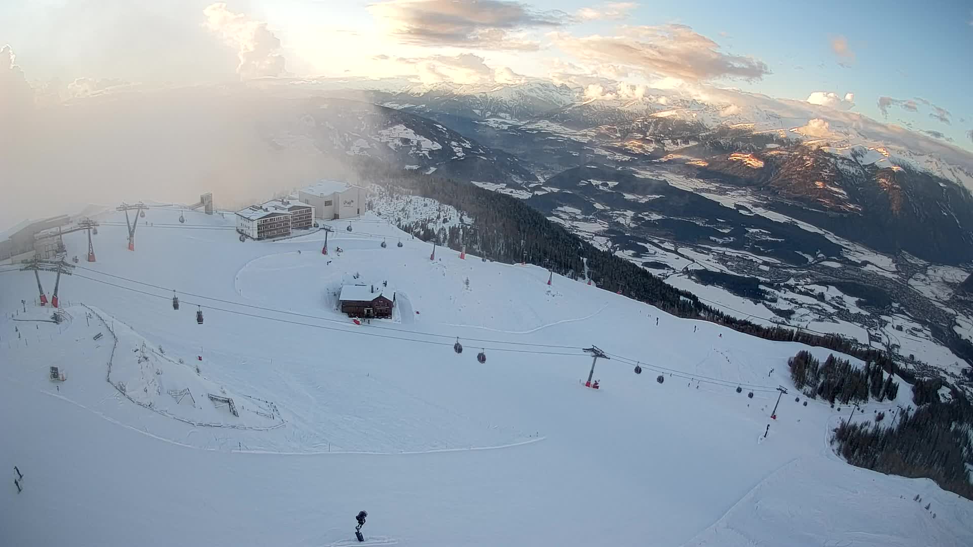 Station de ski Kronplatz sommet | vue sur Brunico