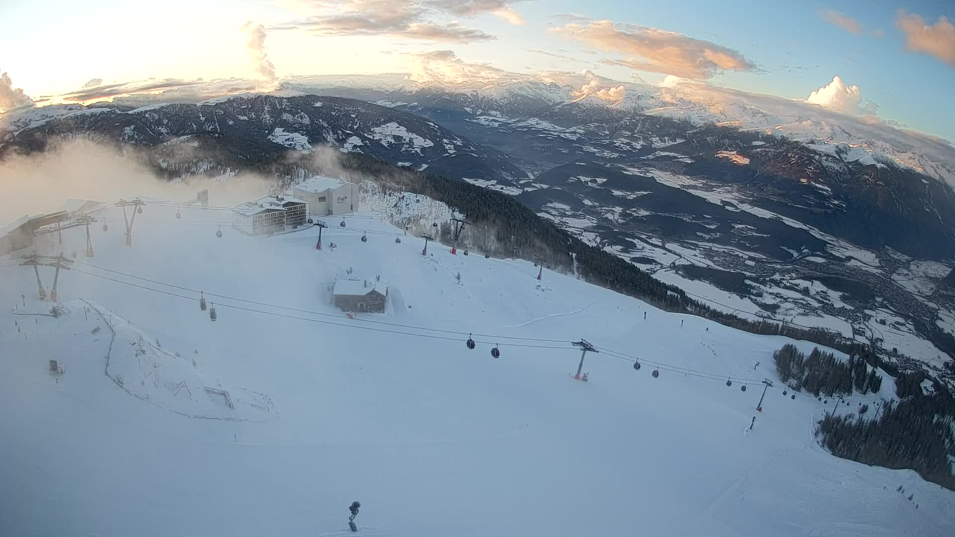Station de ski Kronplatz sommet | vue sur Brunico