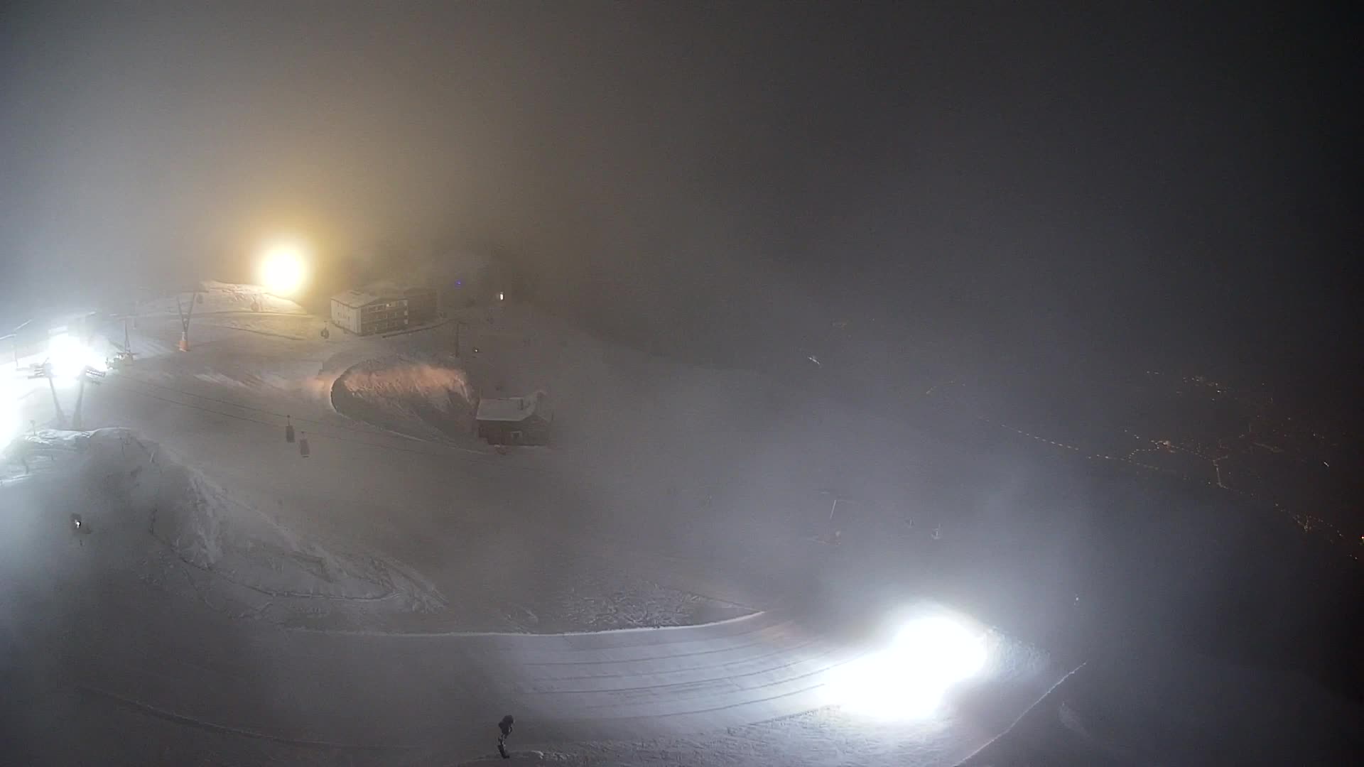 Cima estación de esquí Kronplatz | vista hacia Brunico