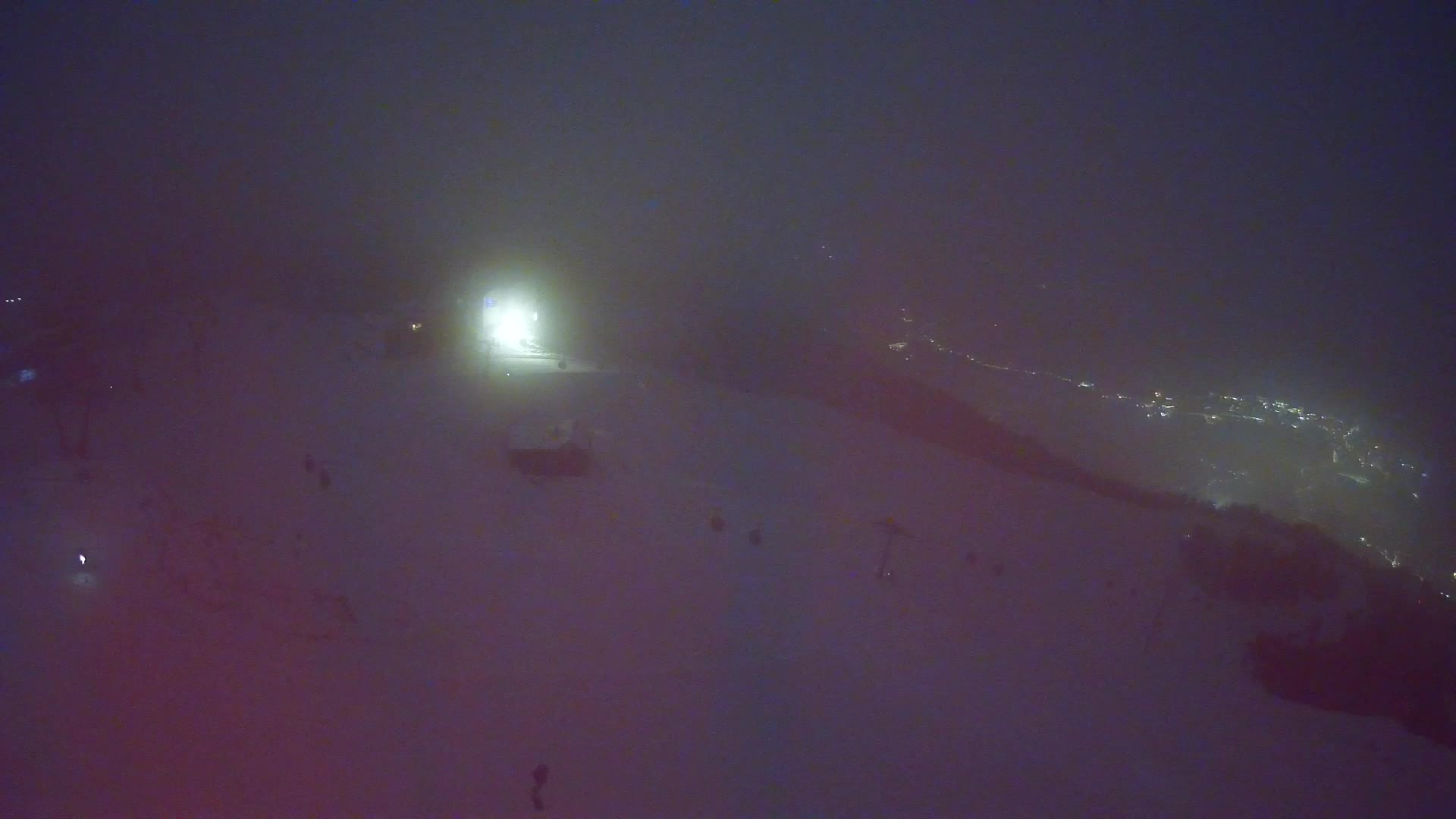 Cima estación de esquí Kronplatz | vista hacia Brunico