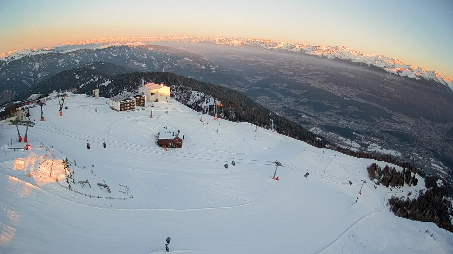 Skigebiet Kronplatz Gipfel | Blick auf Bruneck