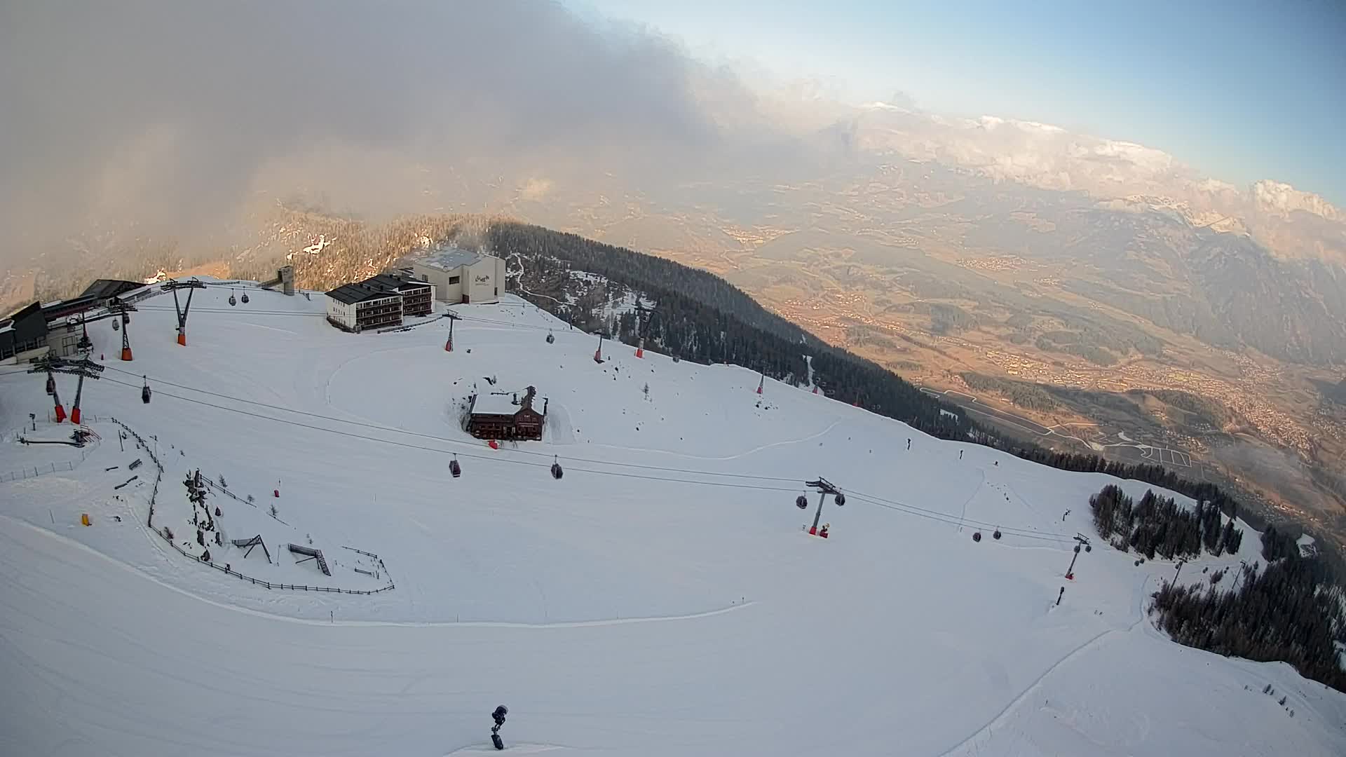 Skigebiet Kronplatz Gipfel | Blick auf Bruneck
