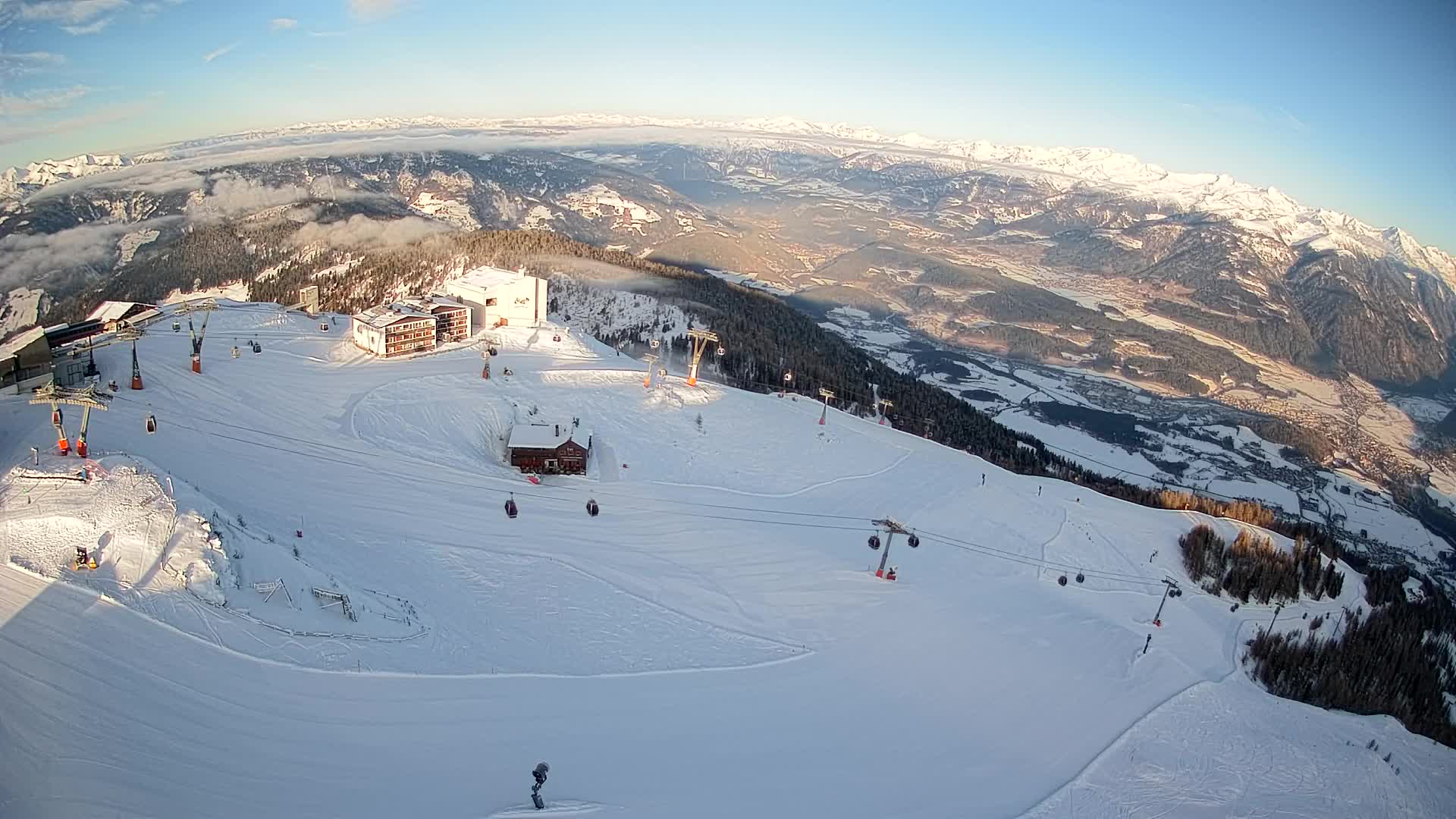 Skigebiet Kronplatz Gipfel | Blick auf Bruneck