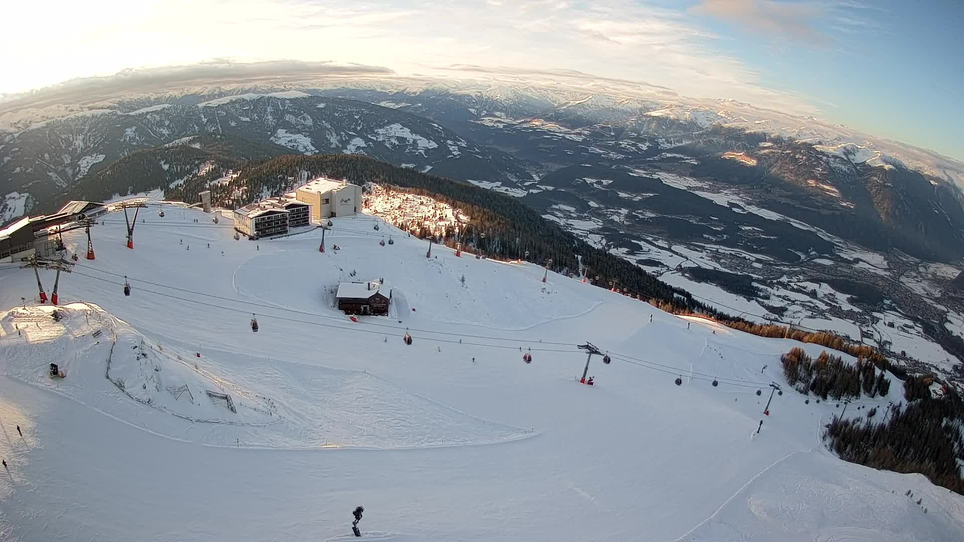 Stazione sciistica di Plan de Corones | vista su Brunico