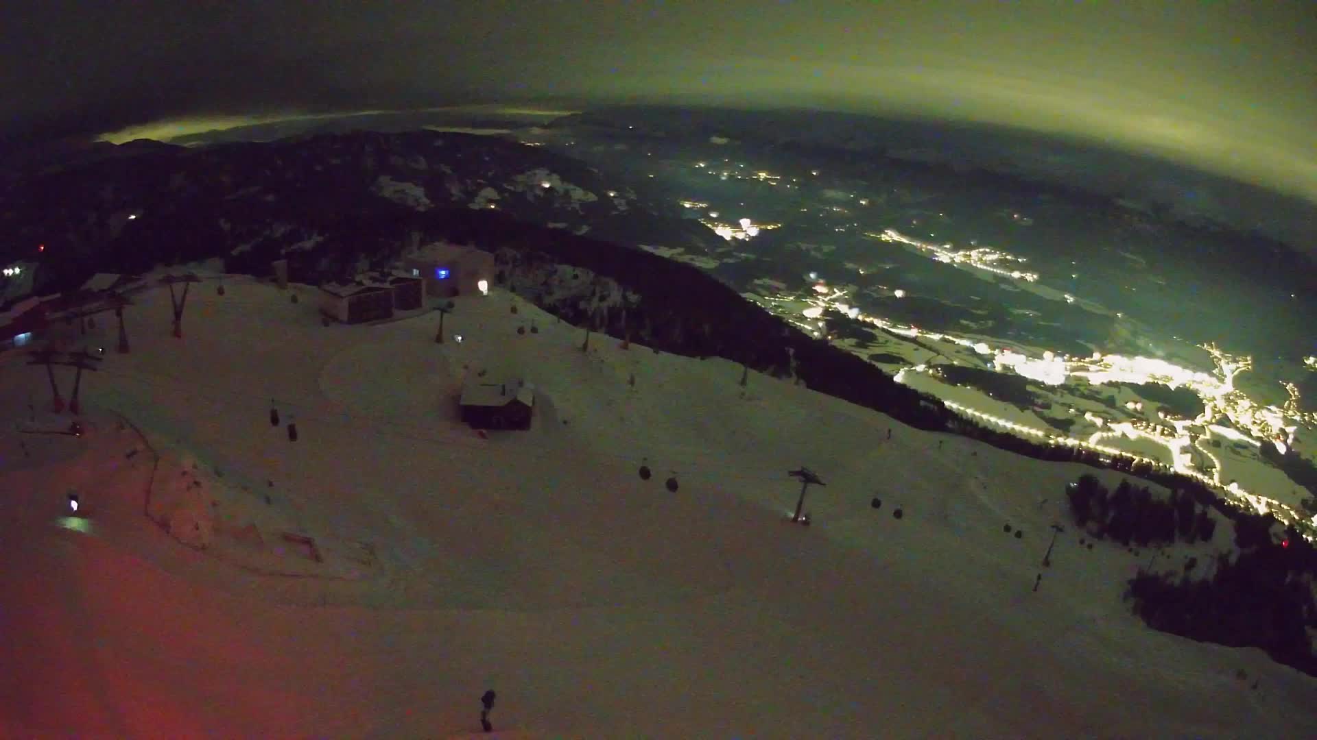 Stazione sciistica di Plan de Corones | vista su Brunico