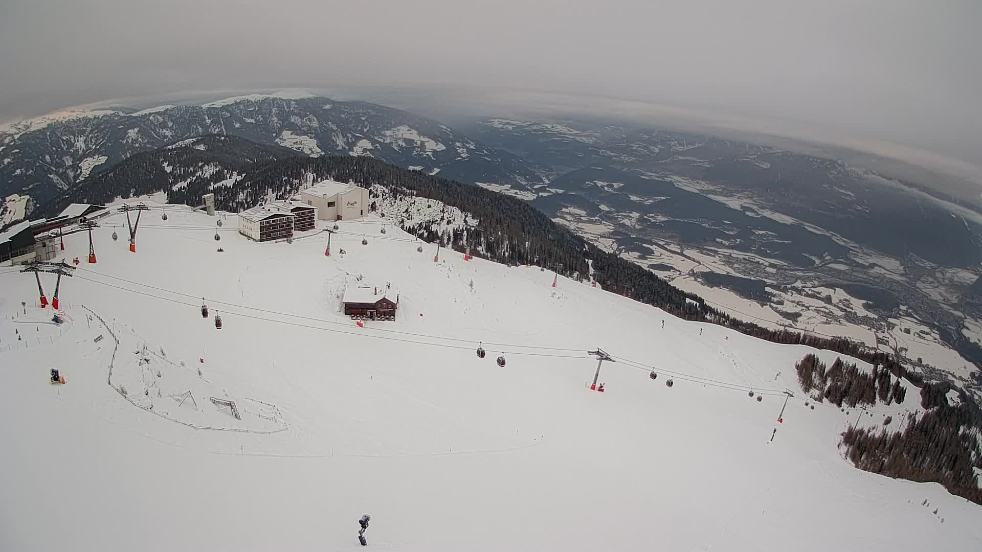 Station de ski Kronplatz sommet | vue sur Brunico