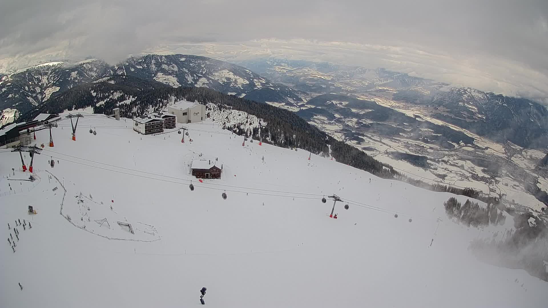 Station de ski Kronplatz sommet | vue sur Brunico