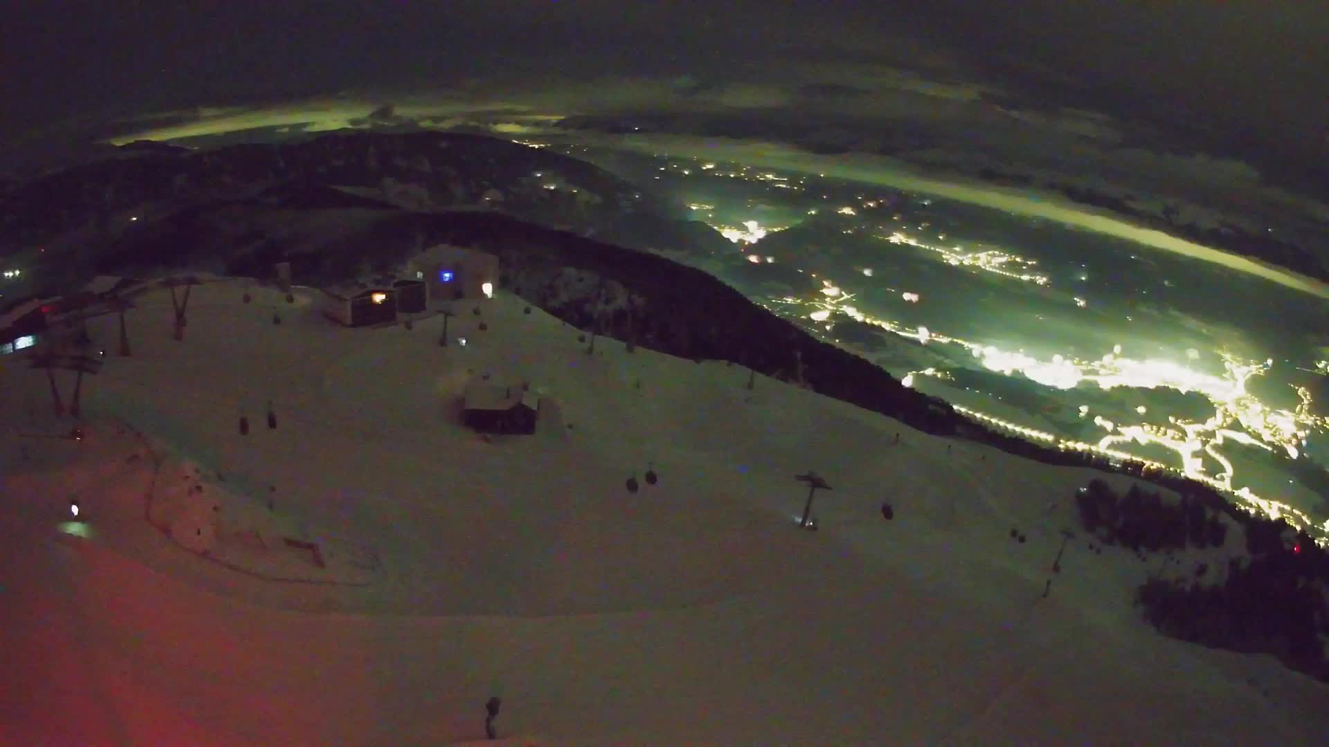 Cima estación de esquí Kronplatz | vista hacia Brunico