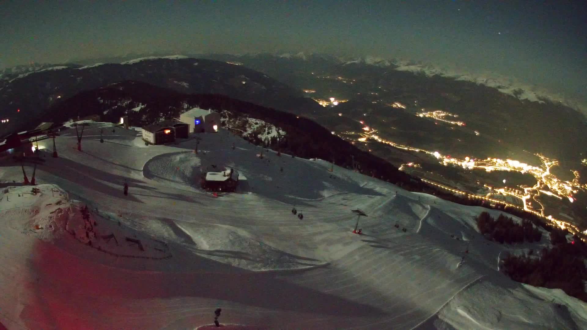 Stazione sciistica di Plan de Corones | vista su Brunico