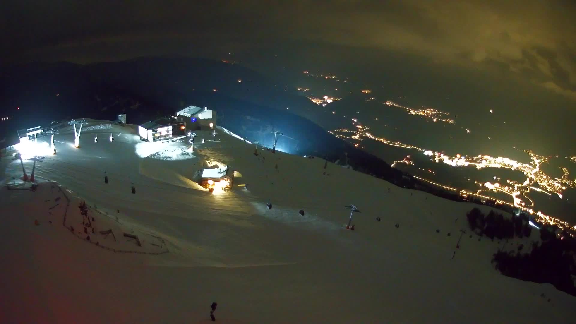 Kronplatz peak Ski resort | view to Bruneck