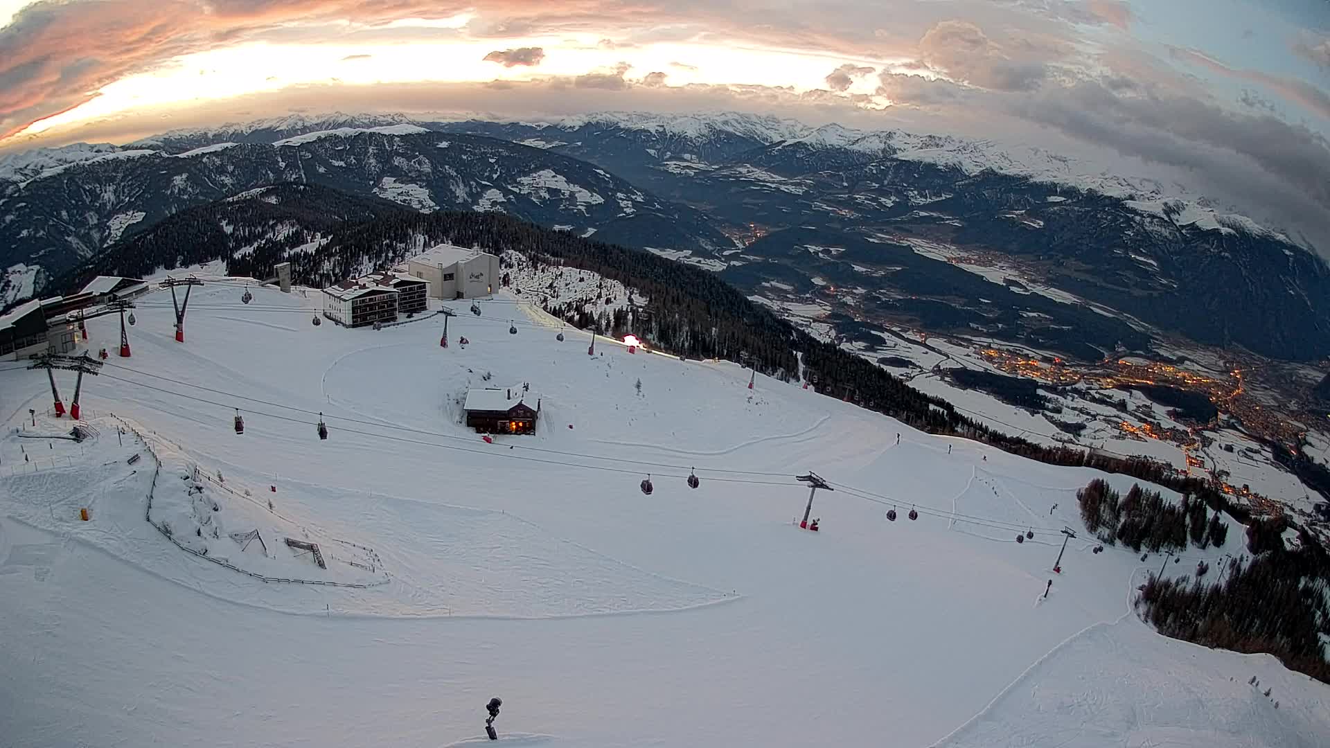 Smučišče Kronplatz – vrh | pogled na Bruneck