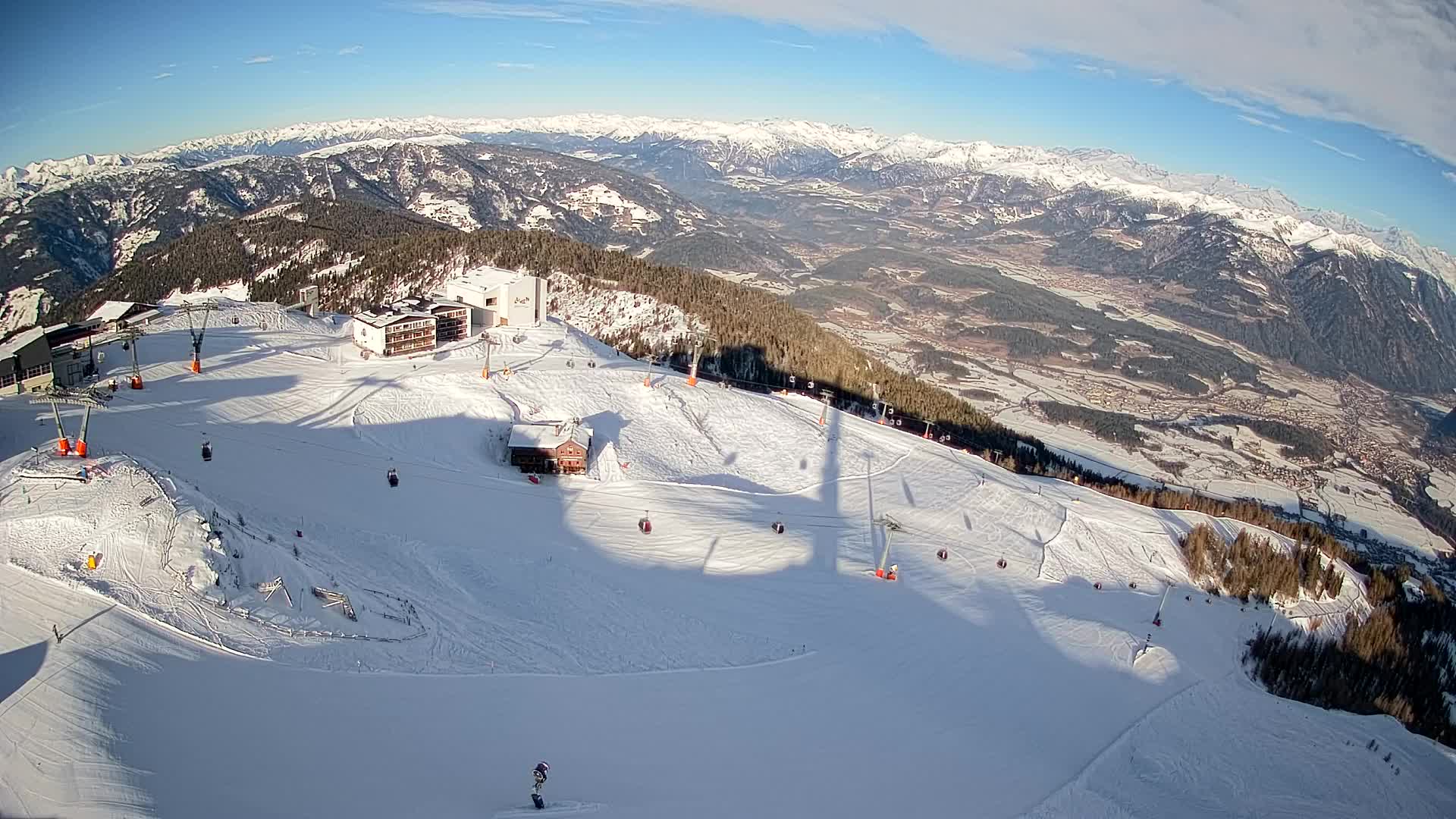 Stazione sciistica di Plan de Corones | vista su Brunico