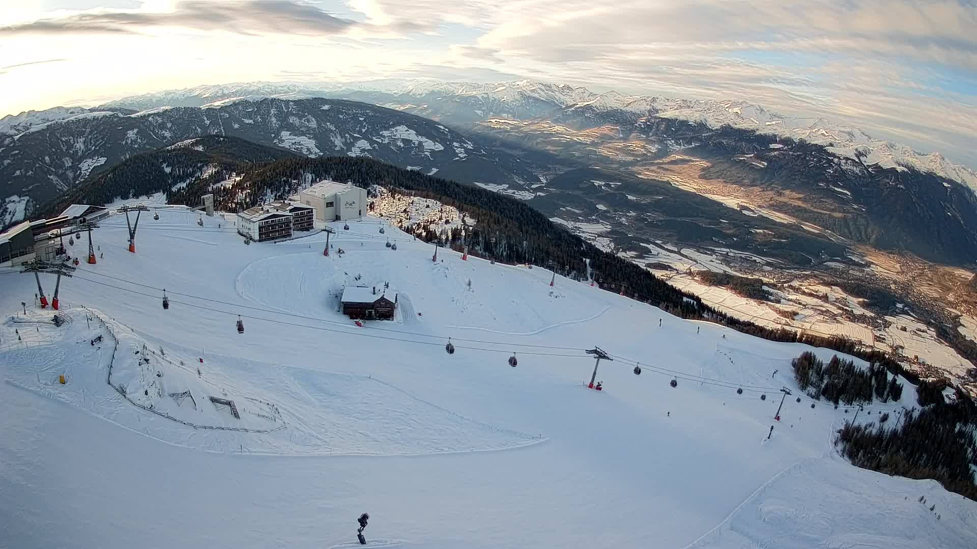 Stazione sciistica di Plan de Corones | vista su Brunico