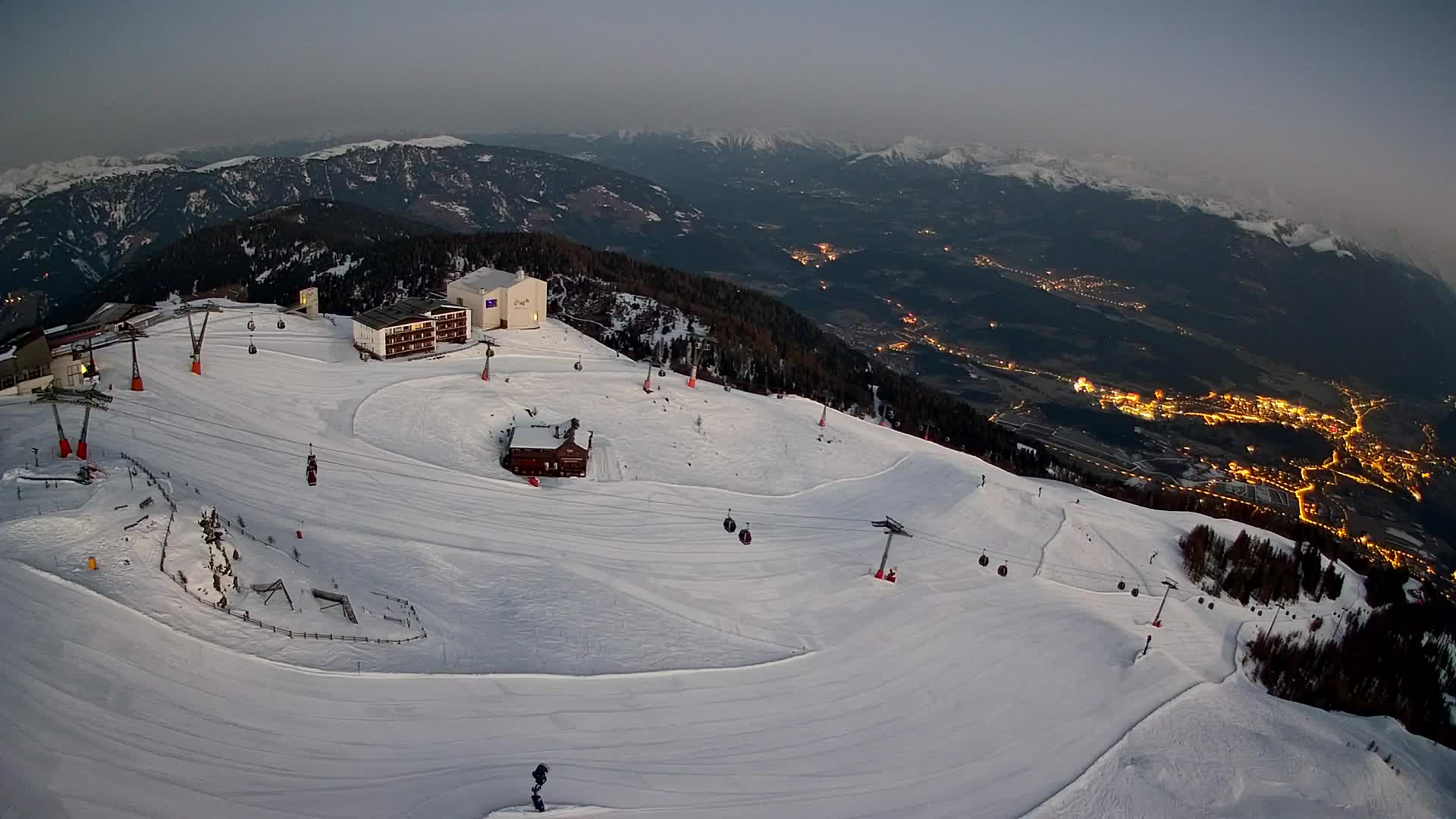 Stazione sciistica di Plan de Corones | vista su Brunico