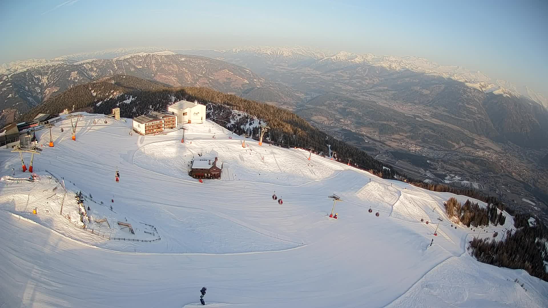 Station de ski Kronplatz sommet | vue sur Brunico