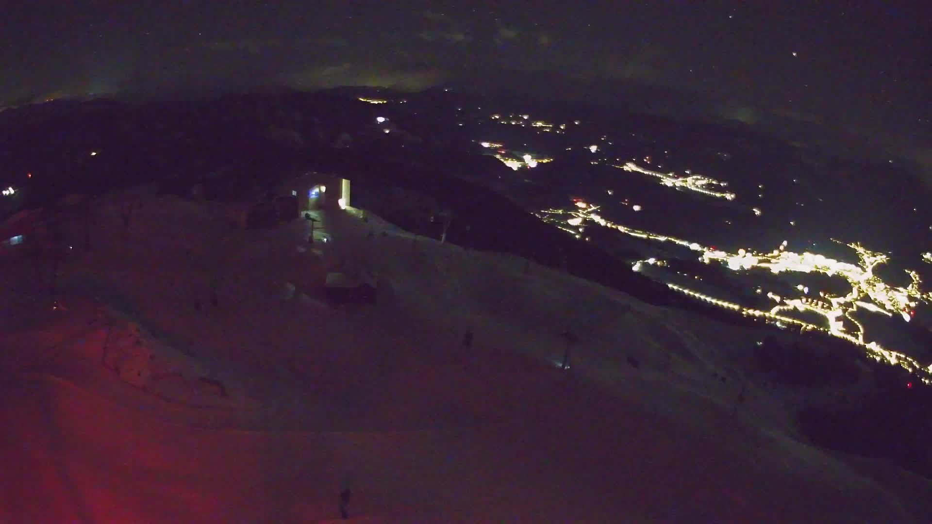 Cima estación de esquí Kronplatz | vista hacia Brunico