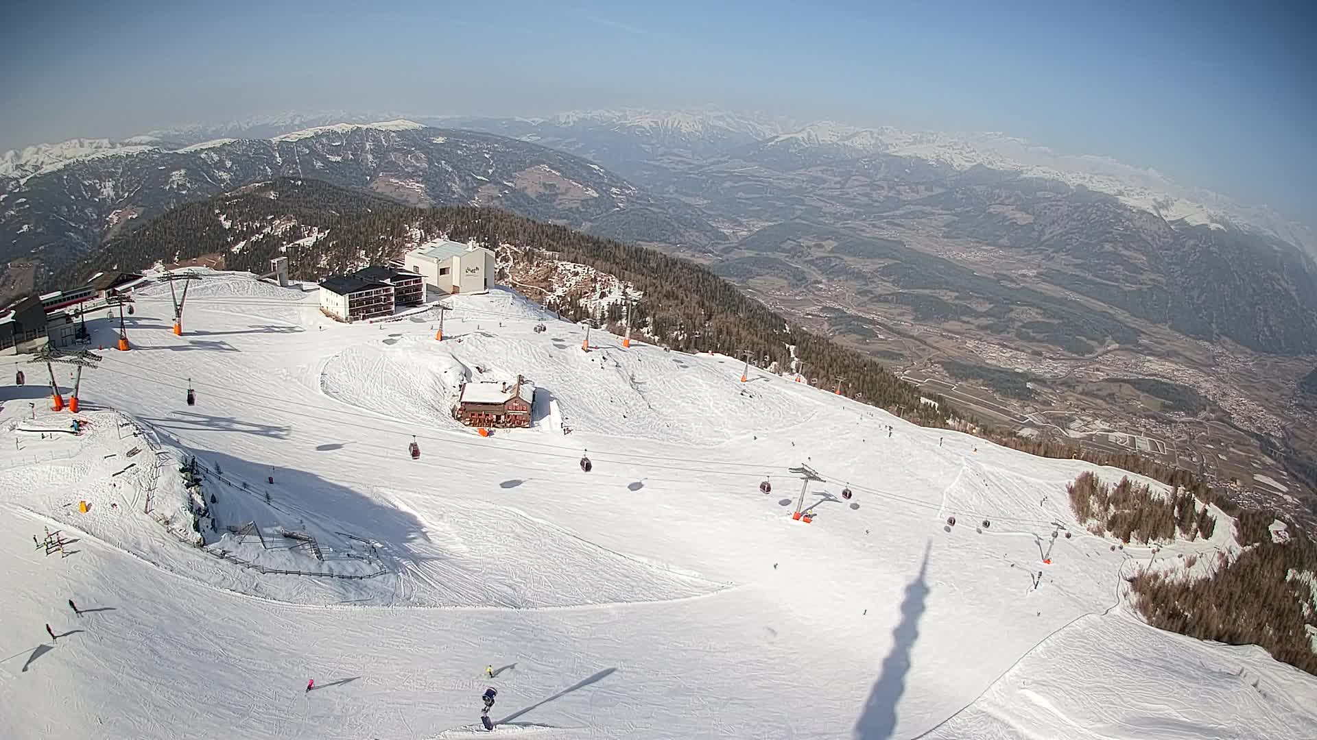 Skigebiet Kronplatz Gipfel | Blick auf Bruneck