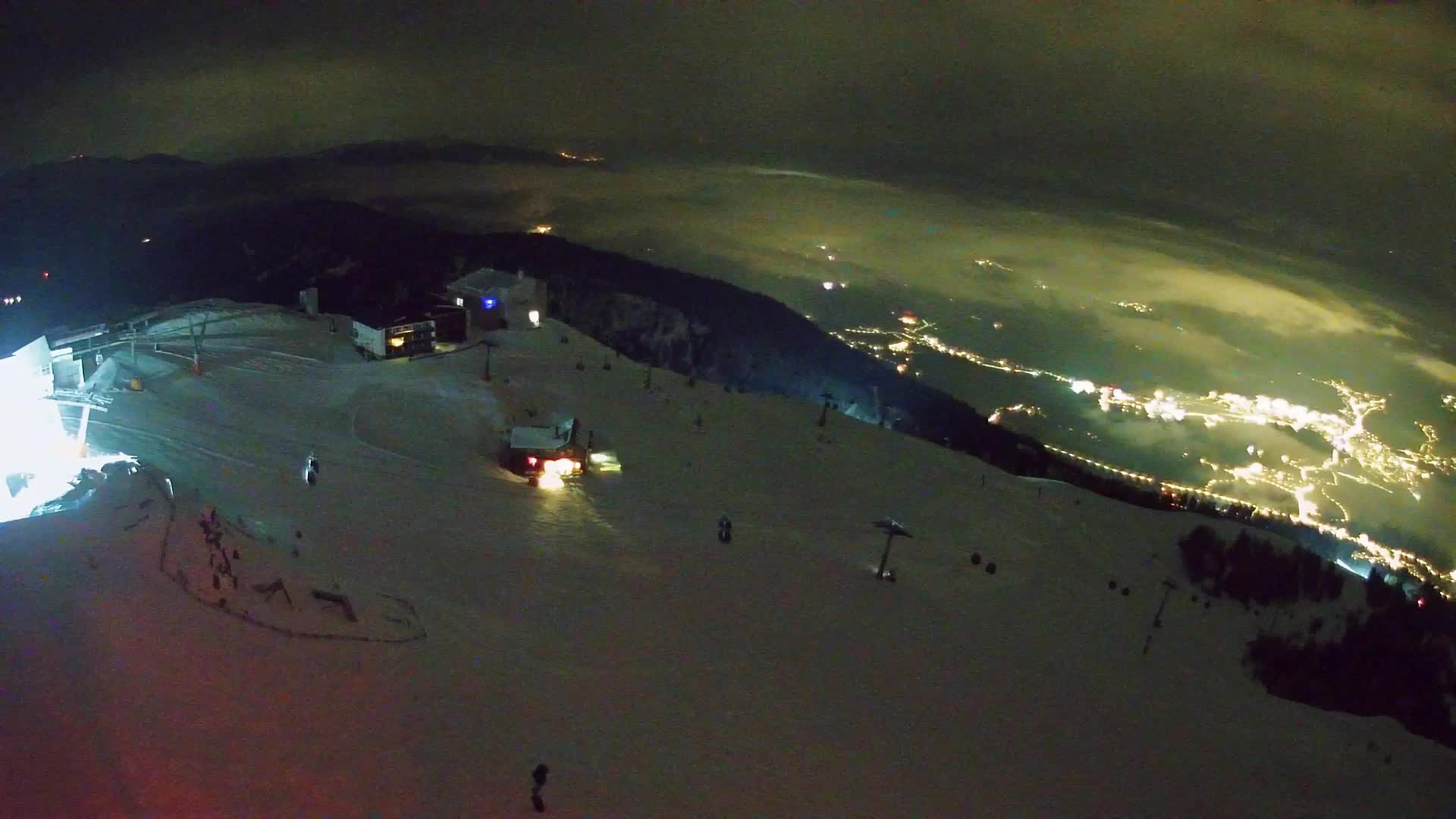 Skigebiet Kronplatz Gipfel | Blick auf Bruneck