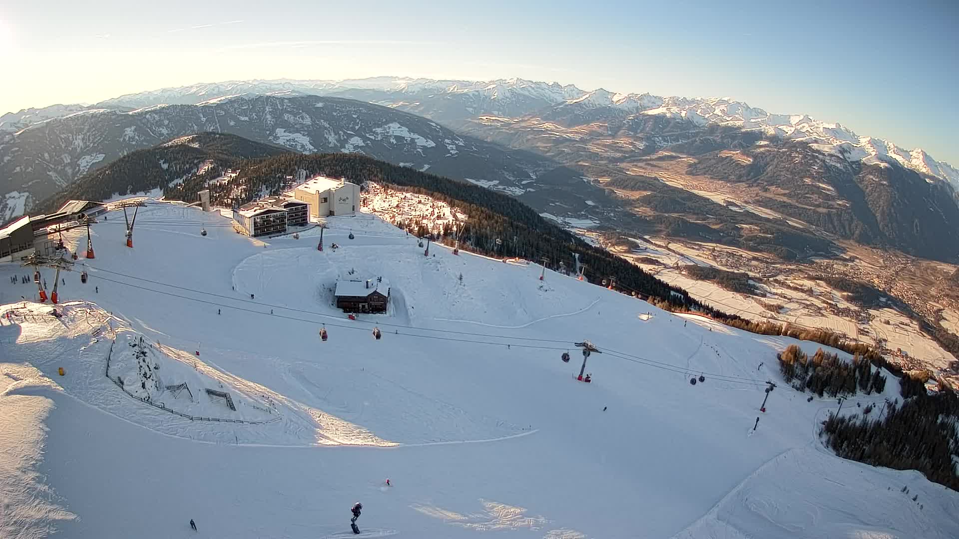 Skigebiet Kronplatz Gipfel | Blick auf Bruneck