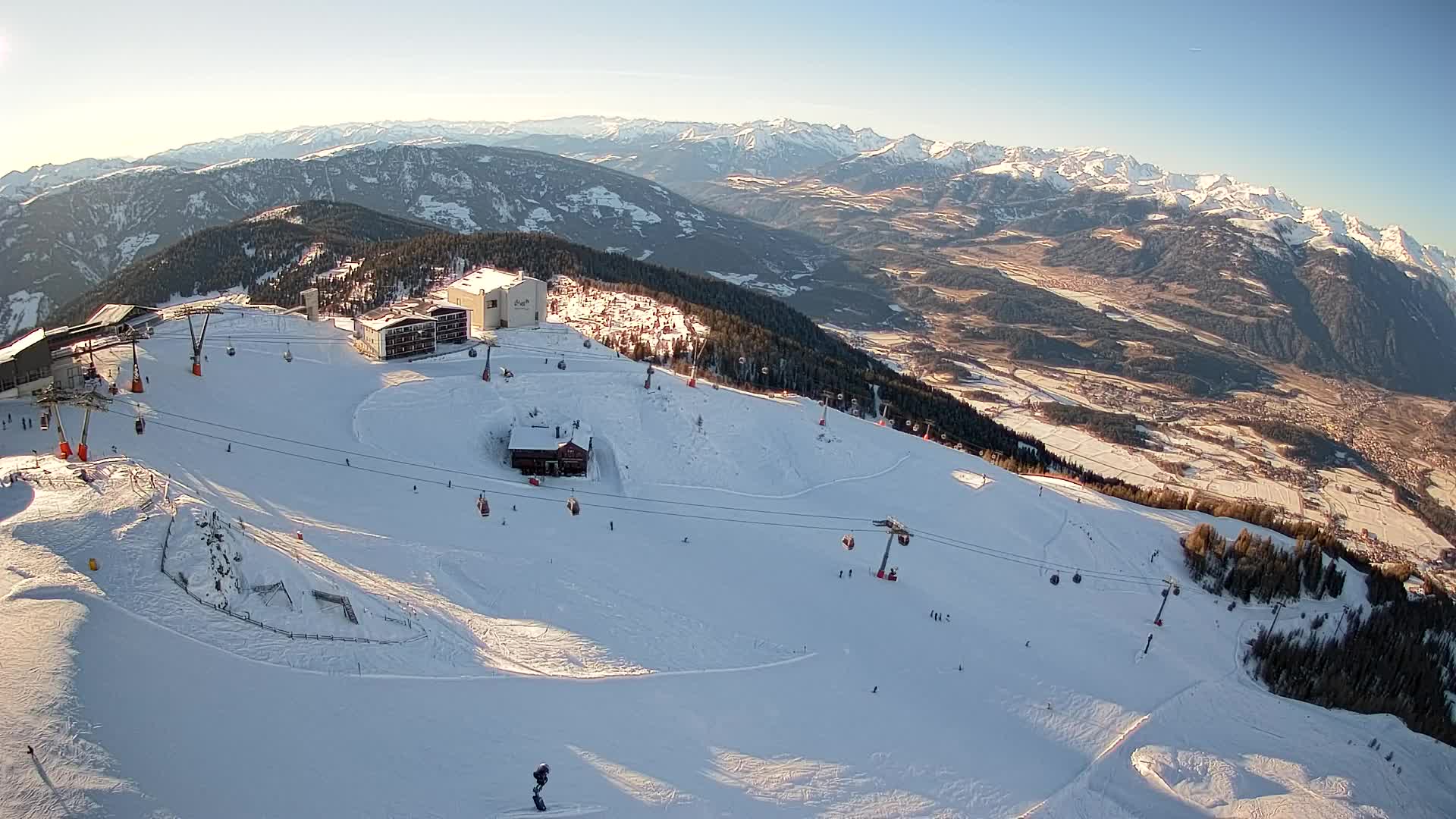 Skigebiet Kronplatz Gipfel | Blick auf Bruneck