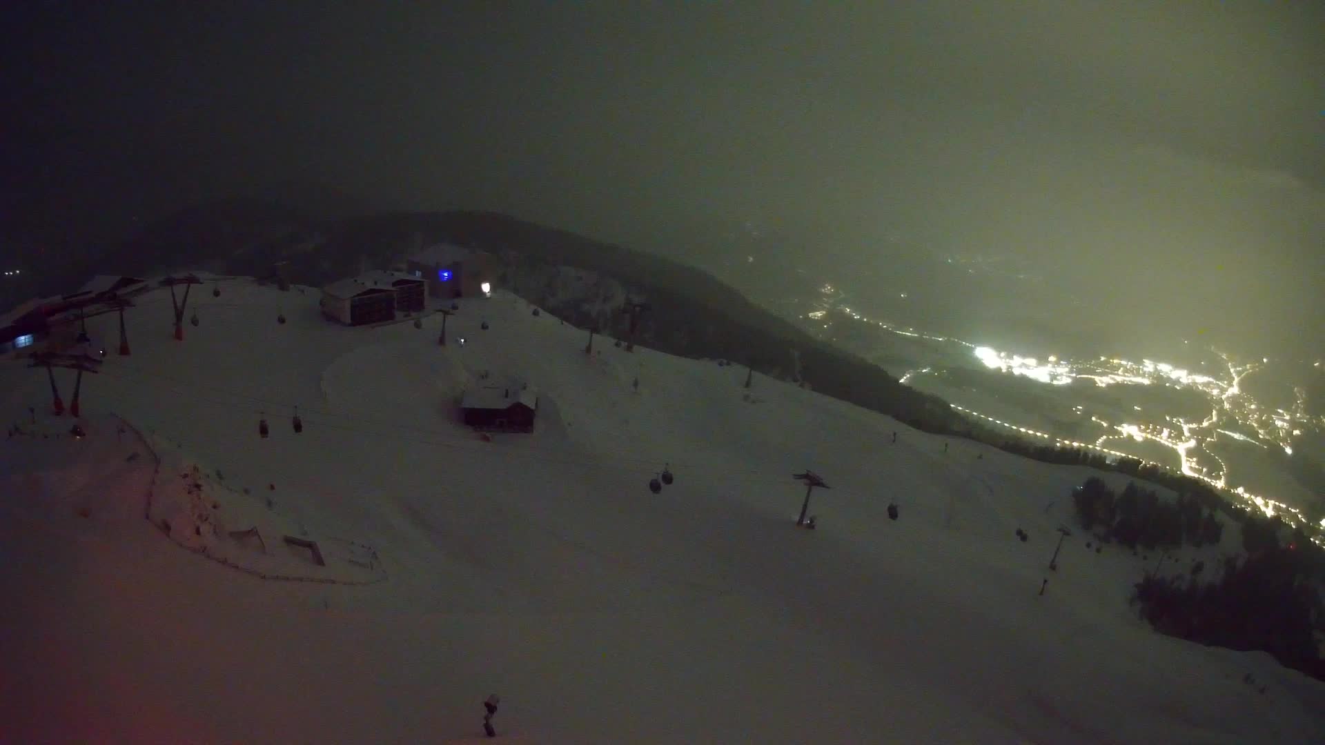 Stazione sciistica di Plan de Corones | vista su Brunico