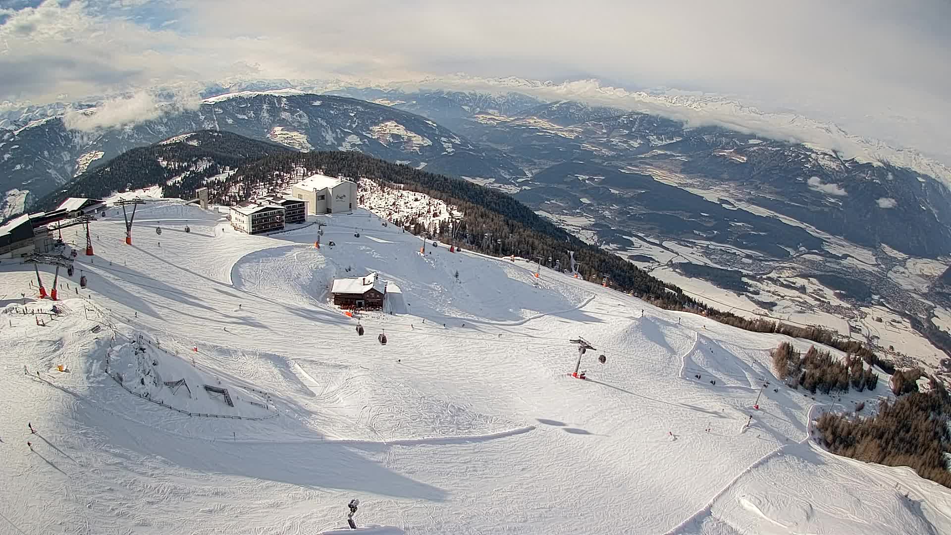 Station de ski Kronplatz sommet | vue sur Brunico