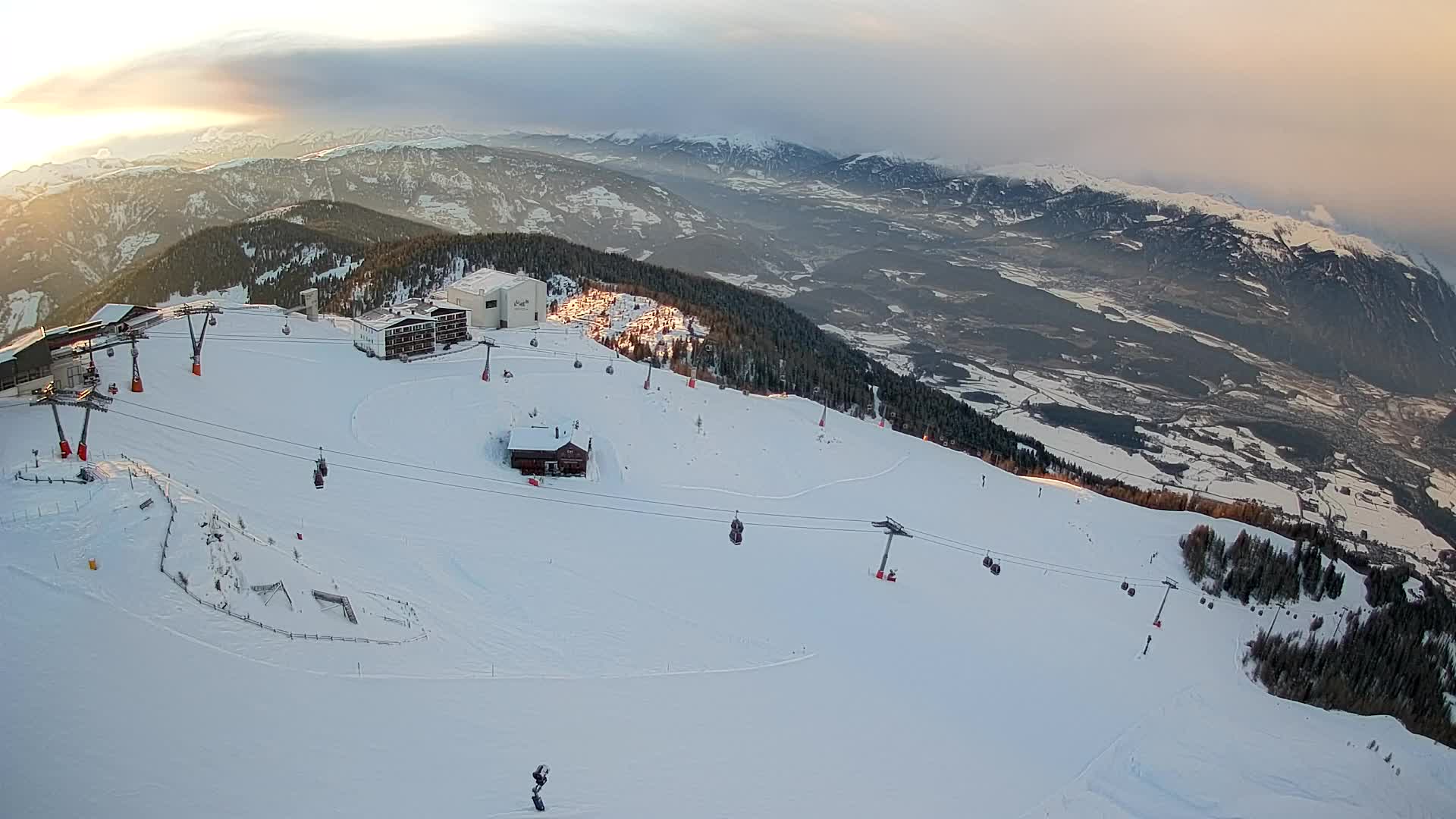 Smučišče Kronplatz – vrh | pogled na Bruneck