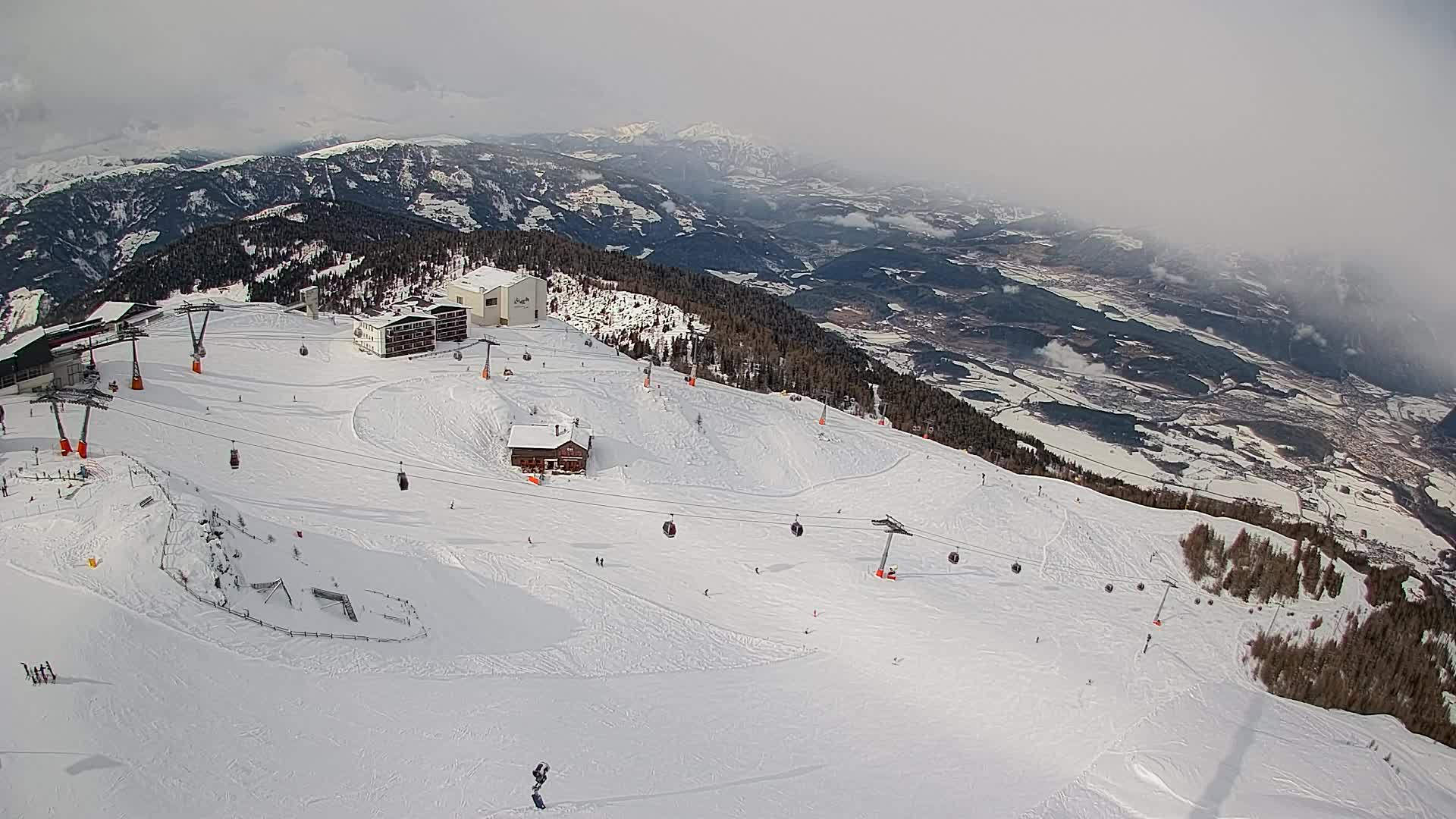 Station de ski Kronplatz sommet | vue sur Brunico