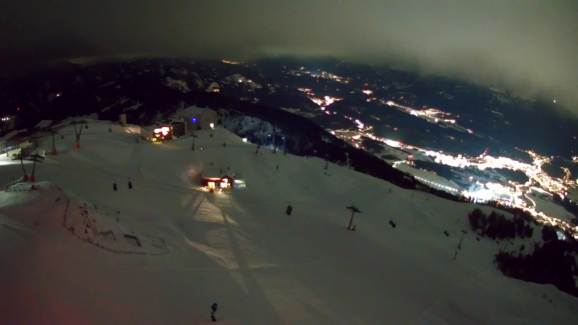 Skigebiet Kronplatz Gipfel | Blick auf Bruneck