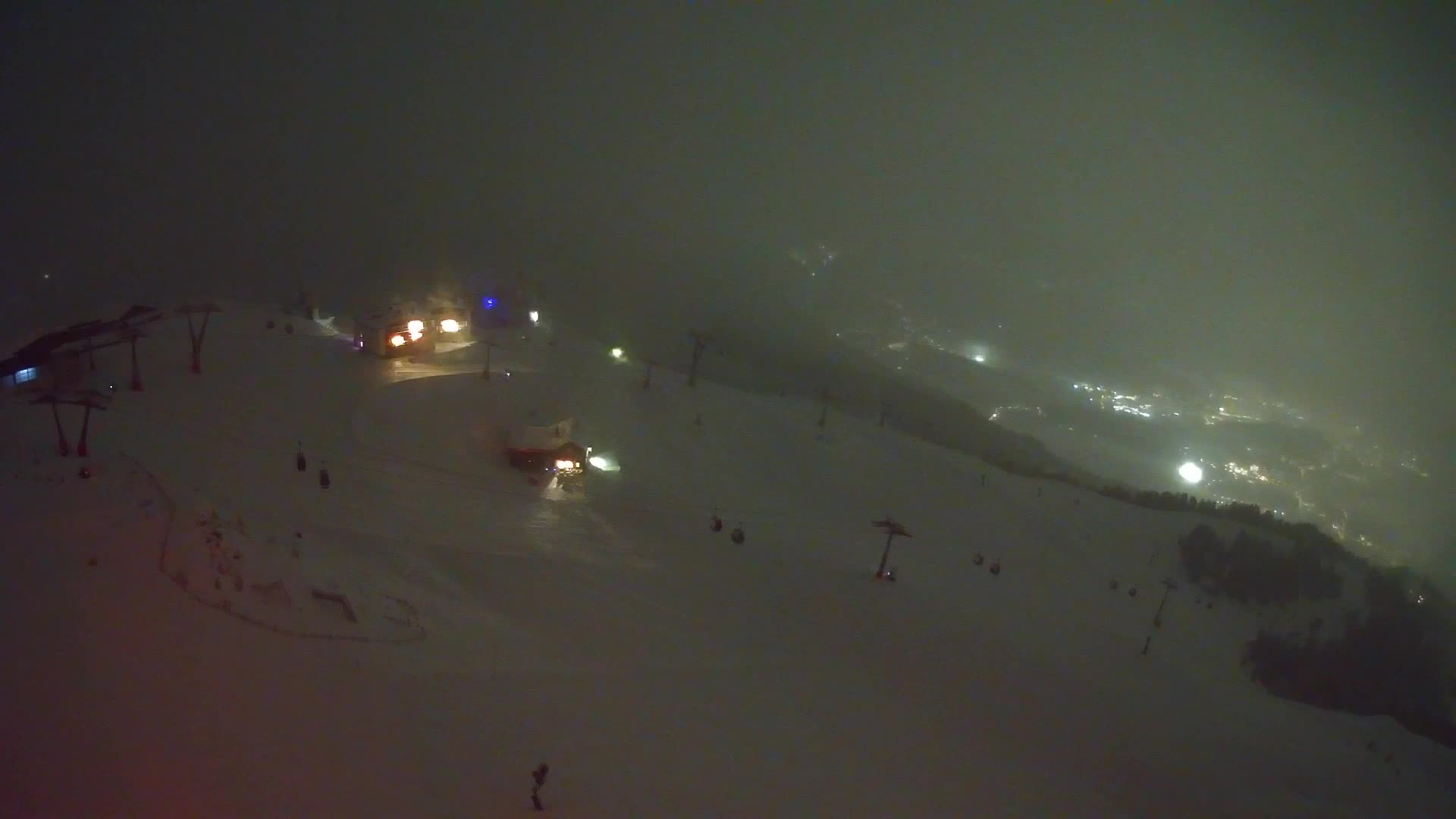 Cima estación de esquí Kronplatz | vista hacia Brunico