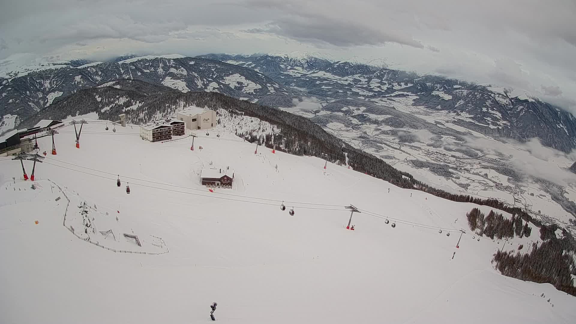 Skigebiet Kronplatz Gipfel | Blick auf Bruneck