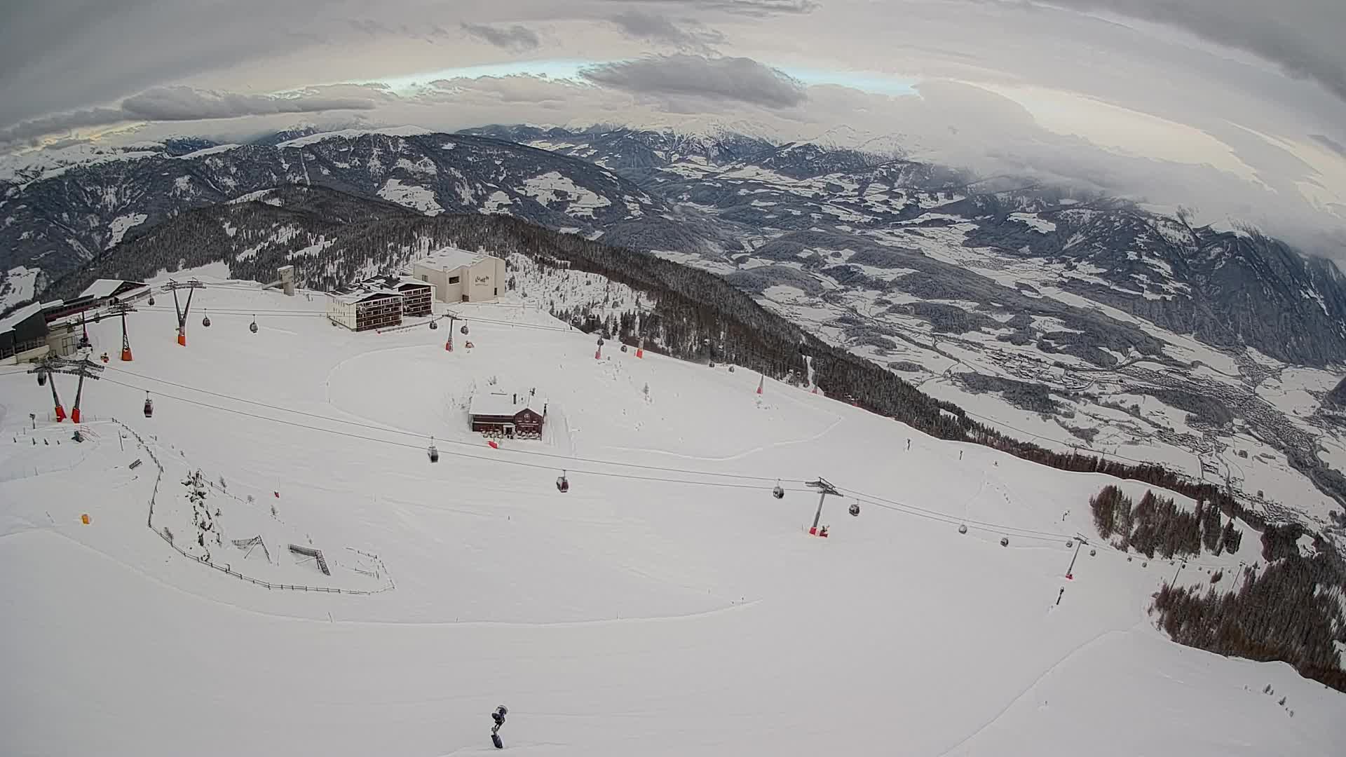 Skigebiet Kronplatz Gipfel | Blick auf Bruneck