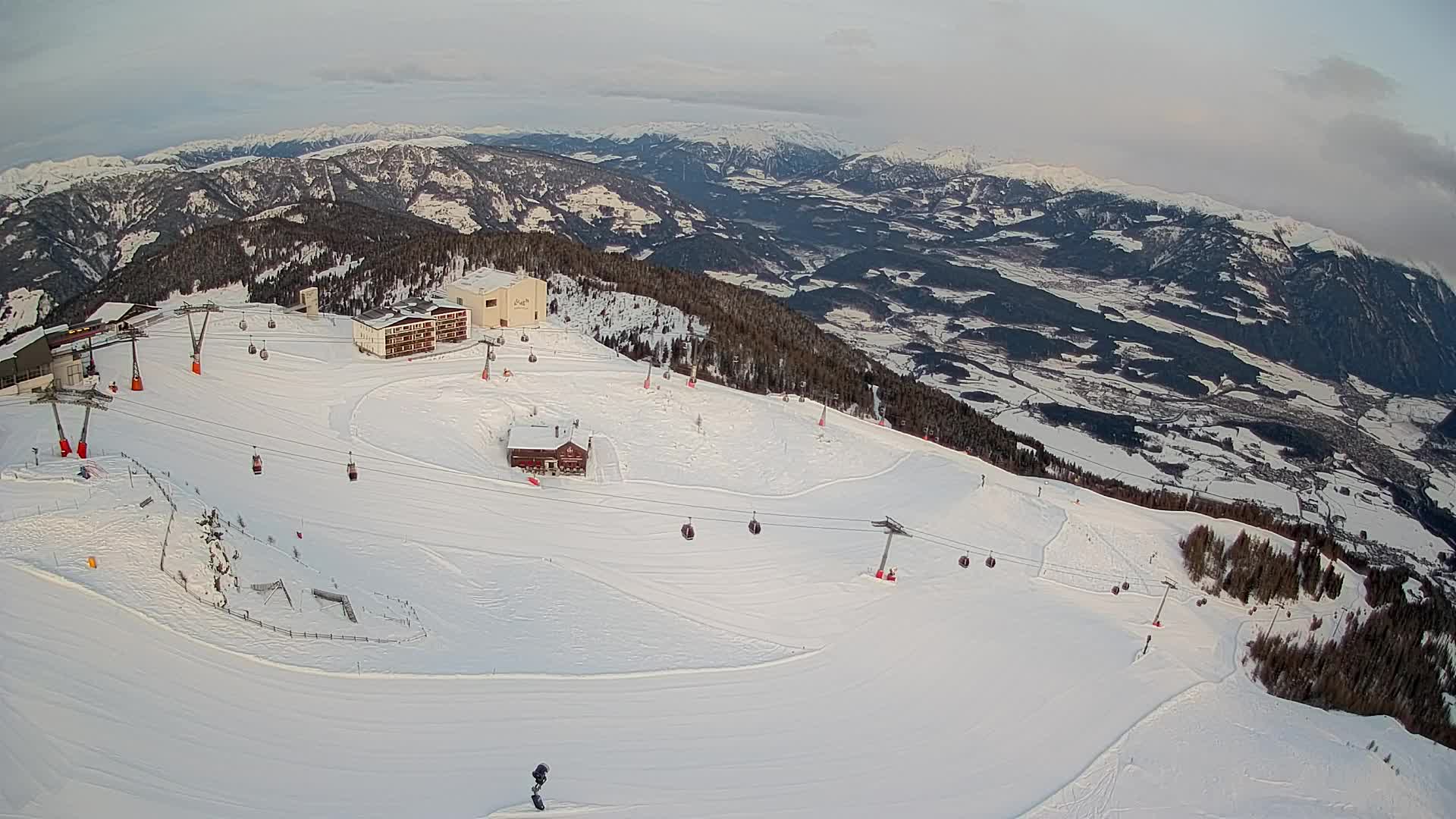 Smučišče Kronplatz – vrh | pogled na Bruneck