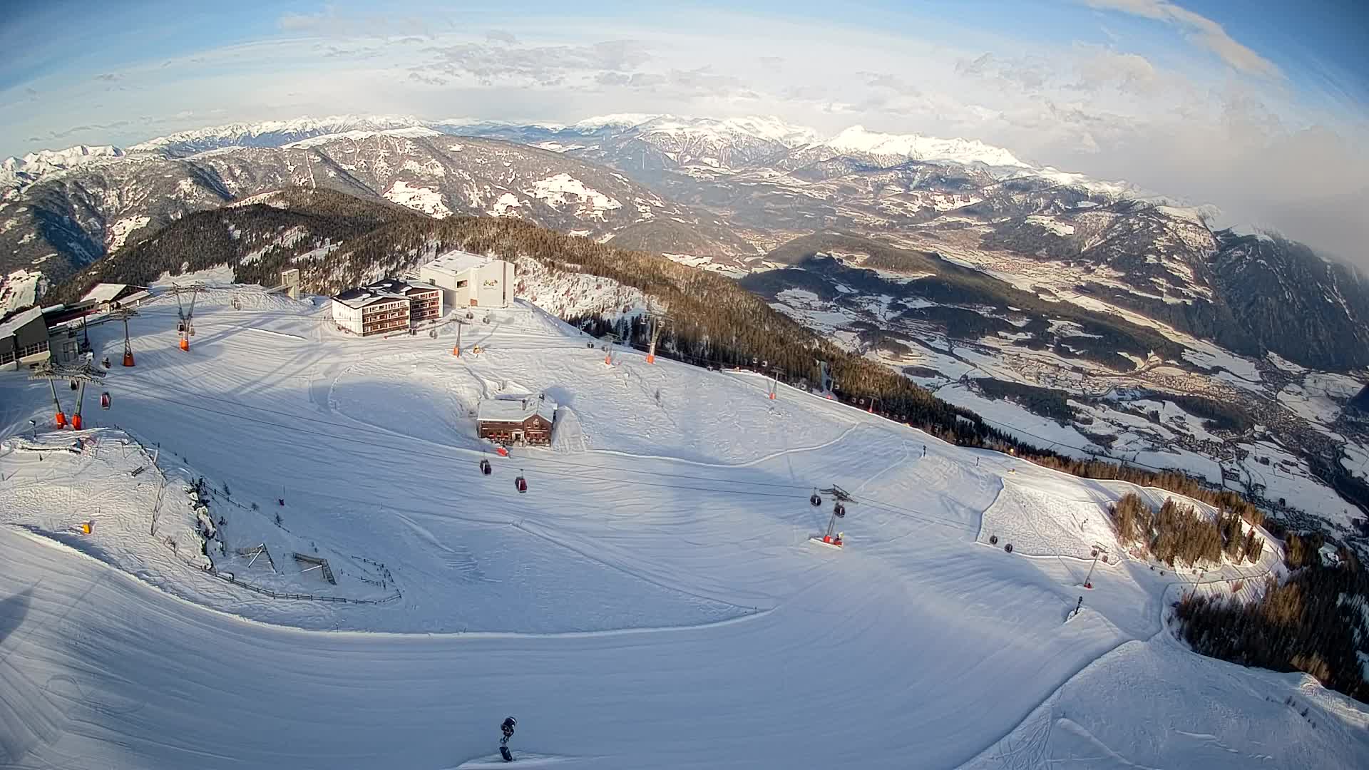 Skigebiet Kronplatz Gipfel | Blick auf Bruneck