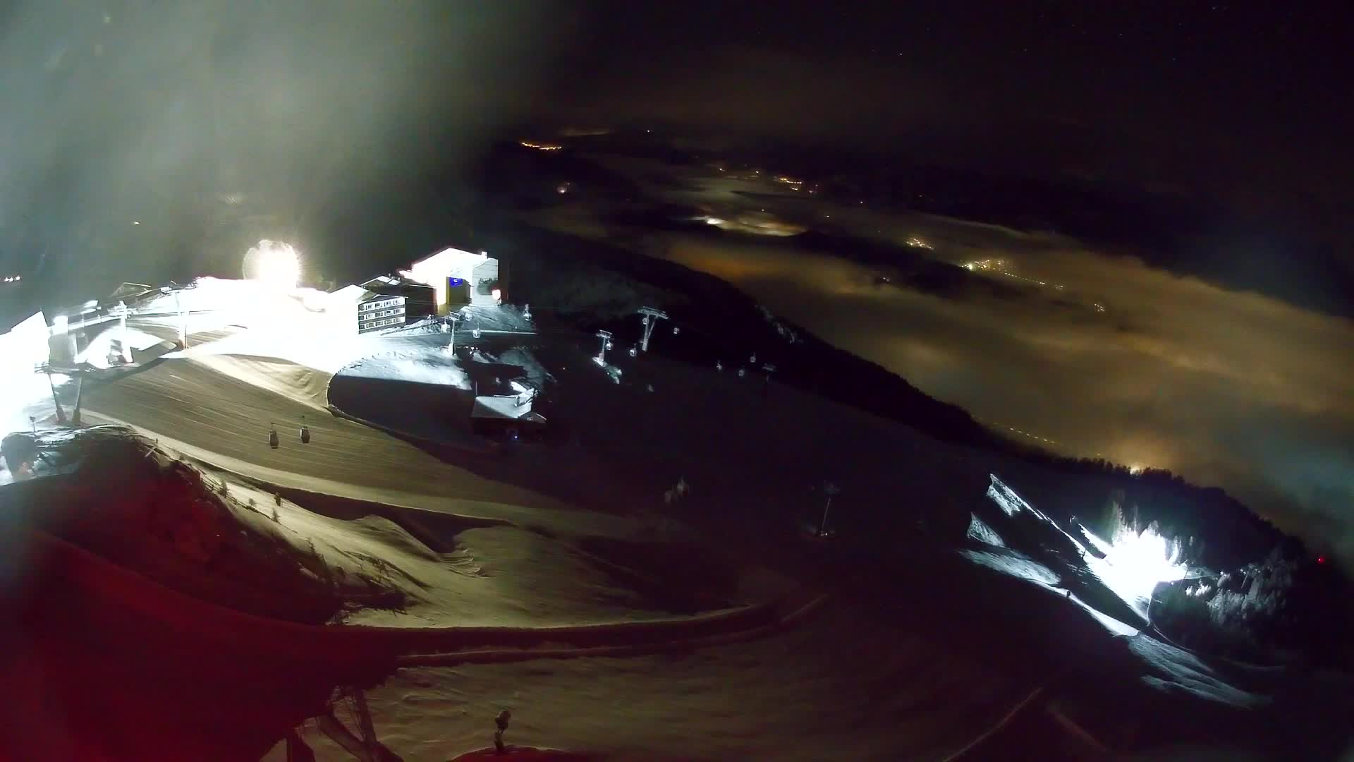 Kronplatz peak Ski resort | view to Bruneck