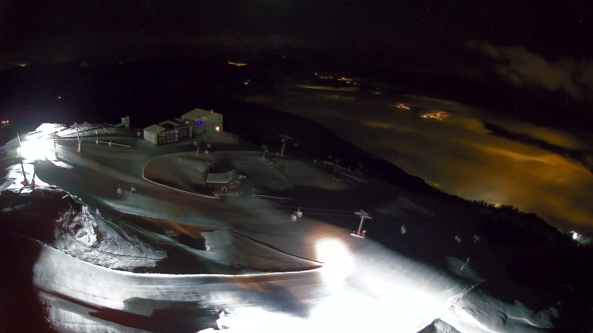 Kronplatz peak Ski resort | view to Bruneck